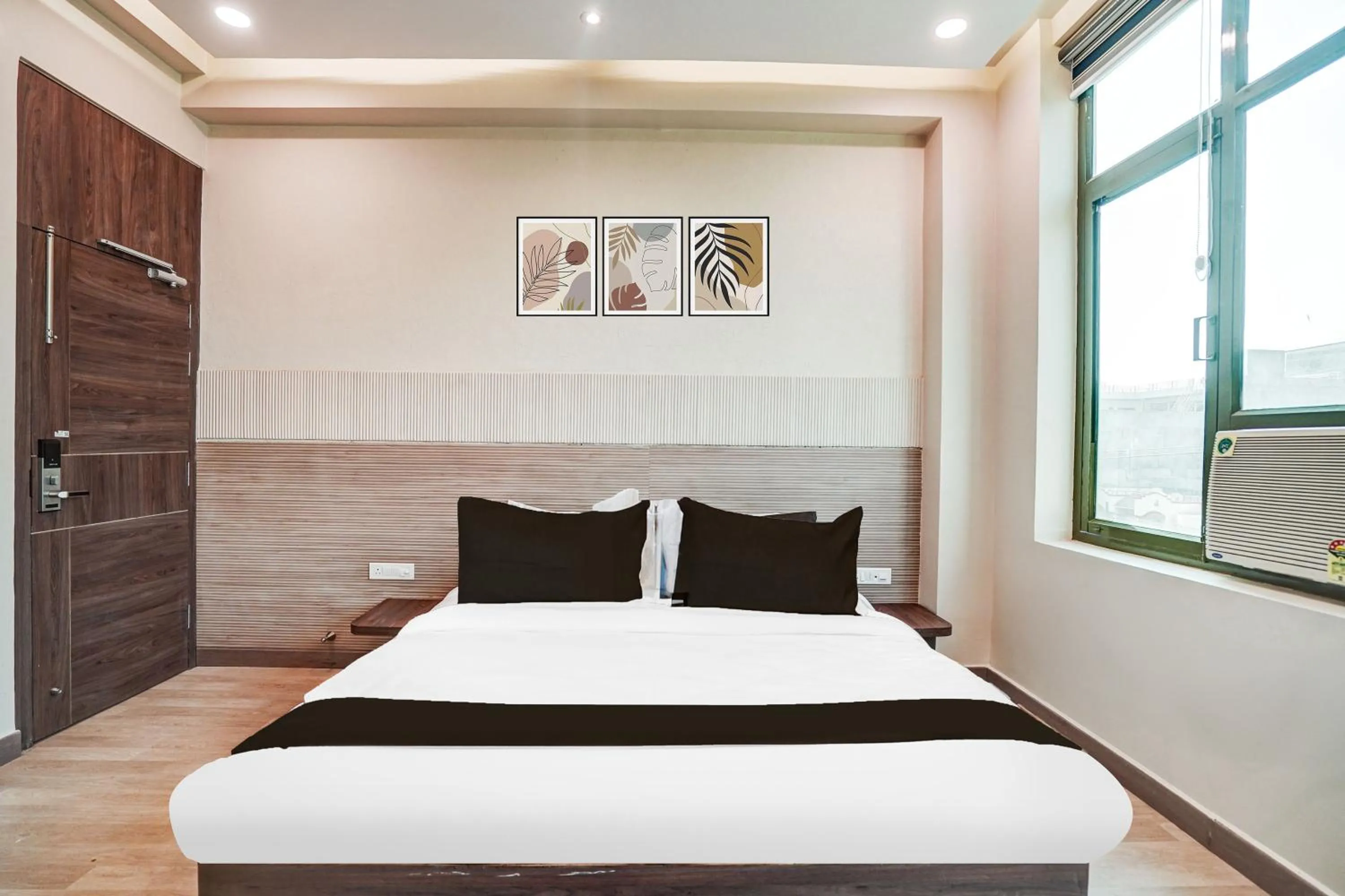 Bedroom, Bed in FabHotel Aman Paradise