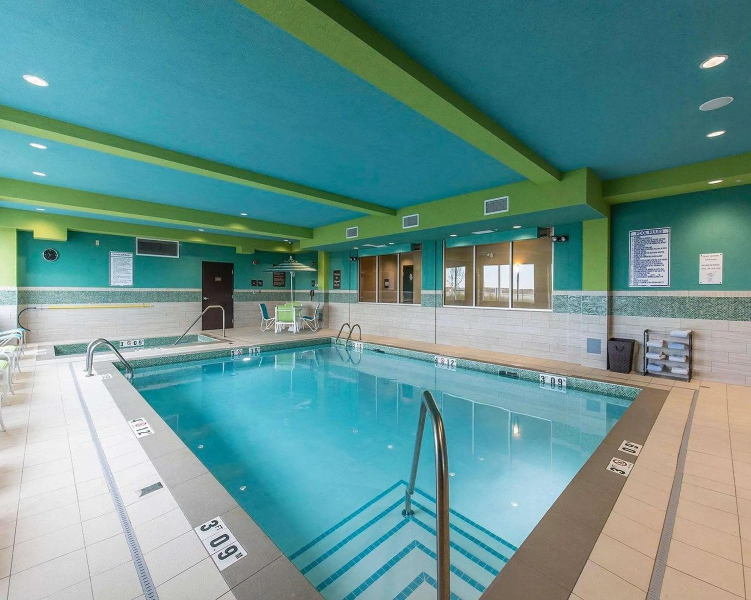 Lobby or reception in Comfort Inn & Suites Airport North