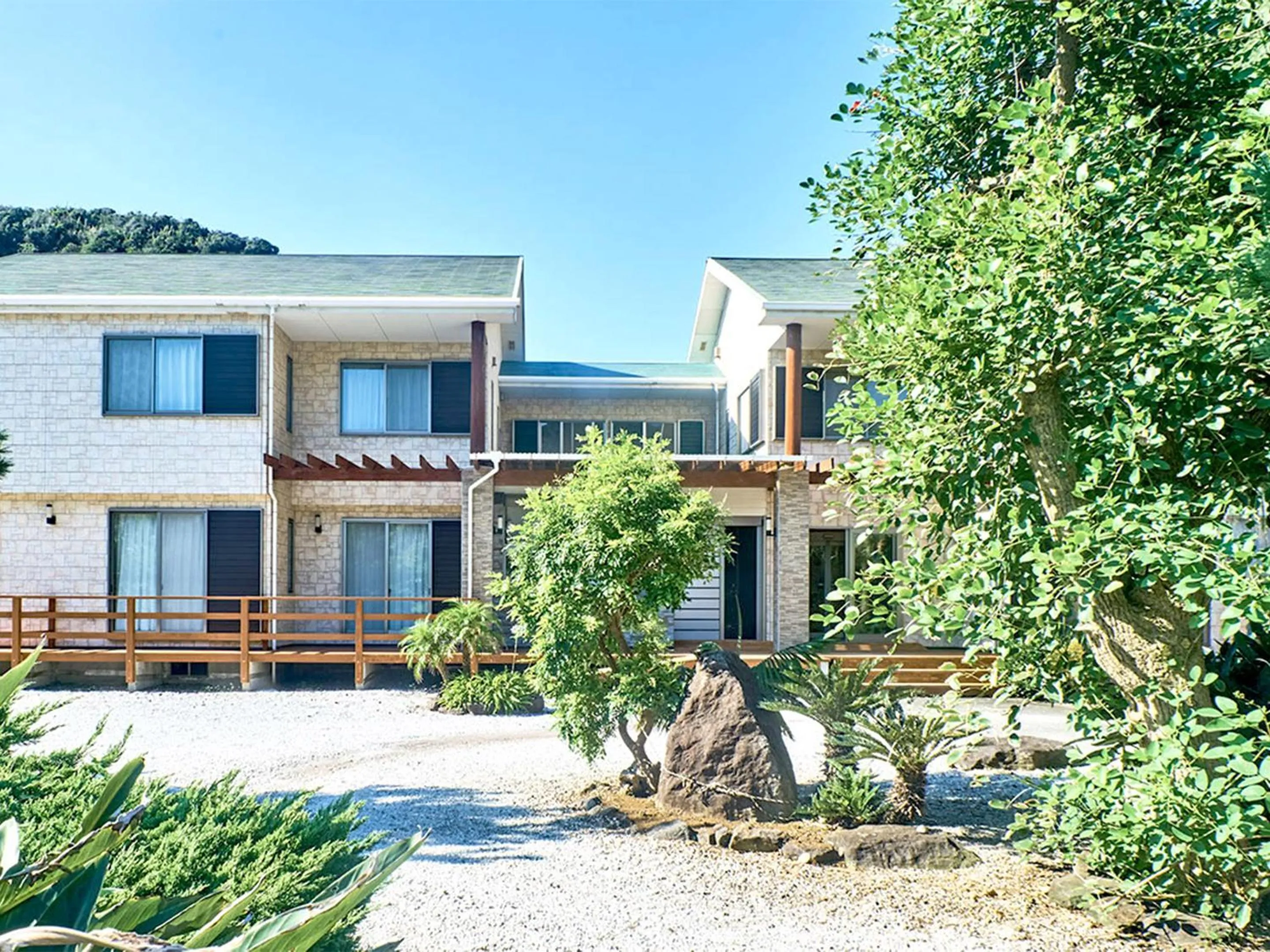 Property building in Mantenbo