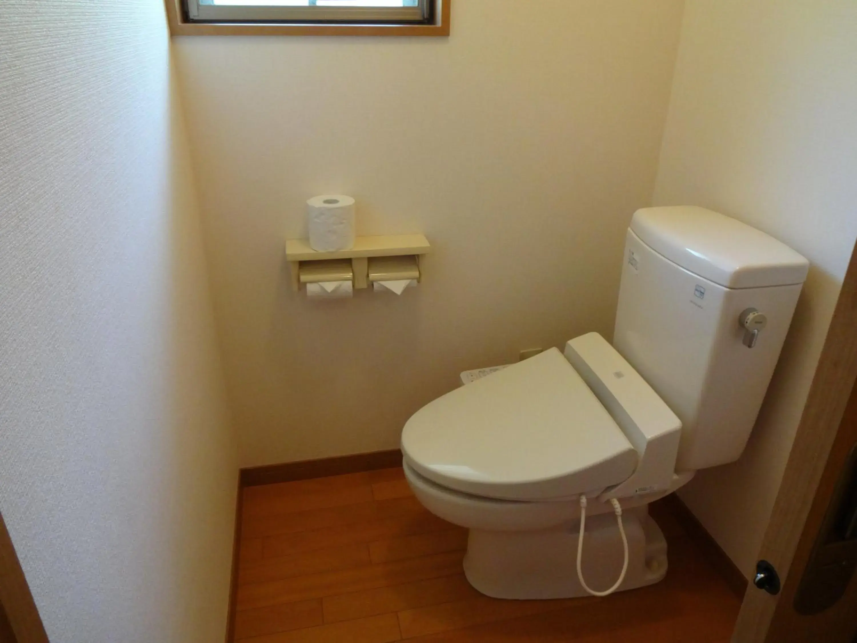 Triple Room with Shared Bathroom in Mantenbo Triple Room with Shared Bathroom in Mantenbo