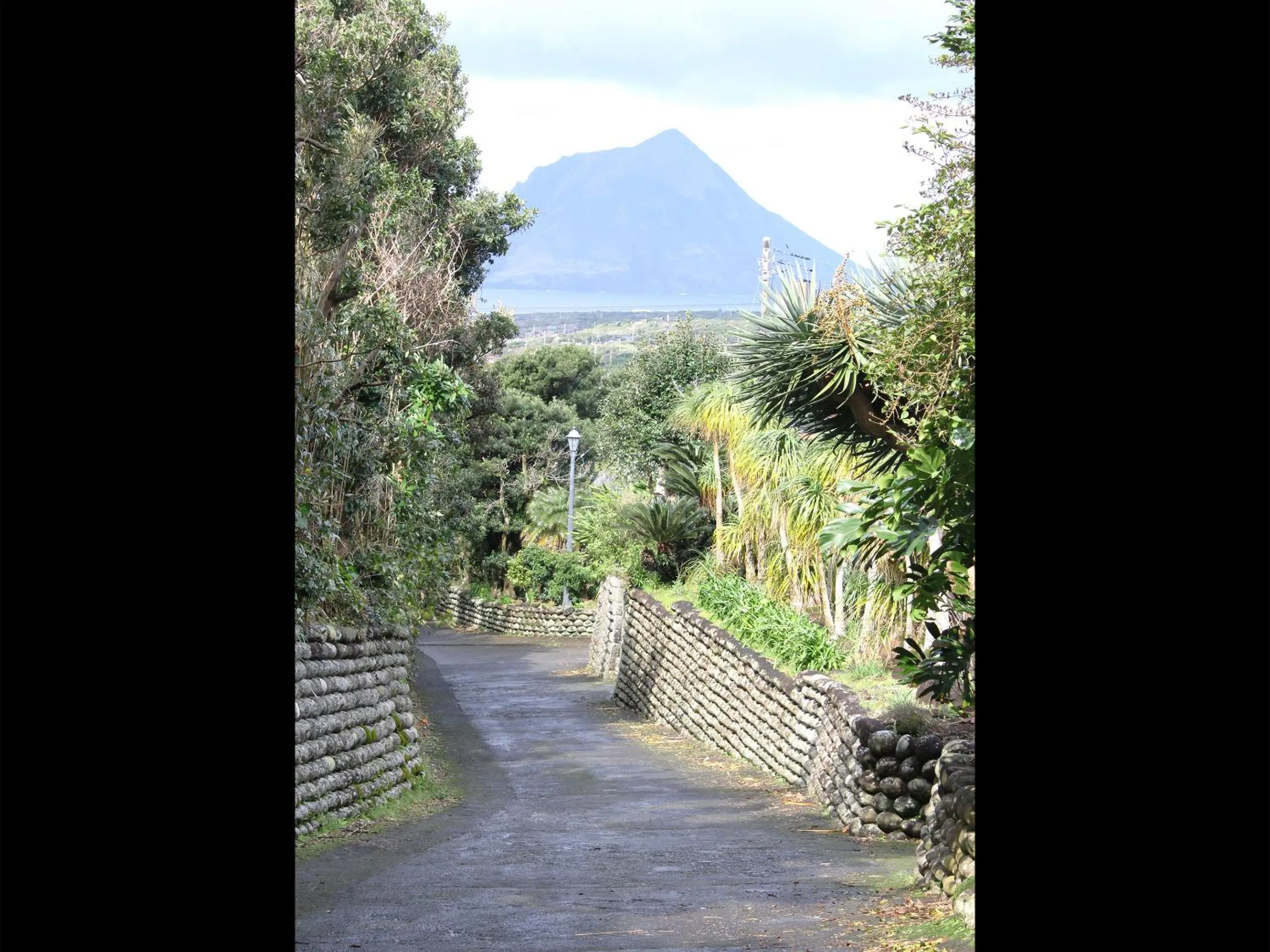 Off site in Mantenbo