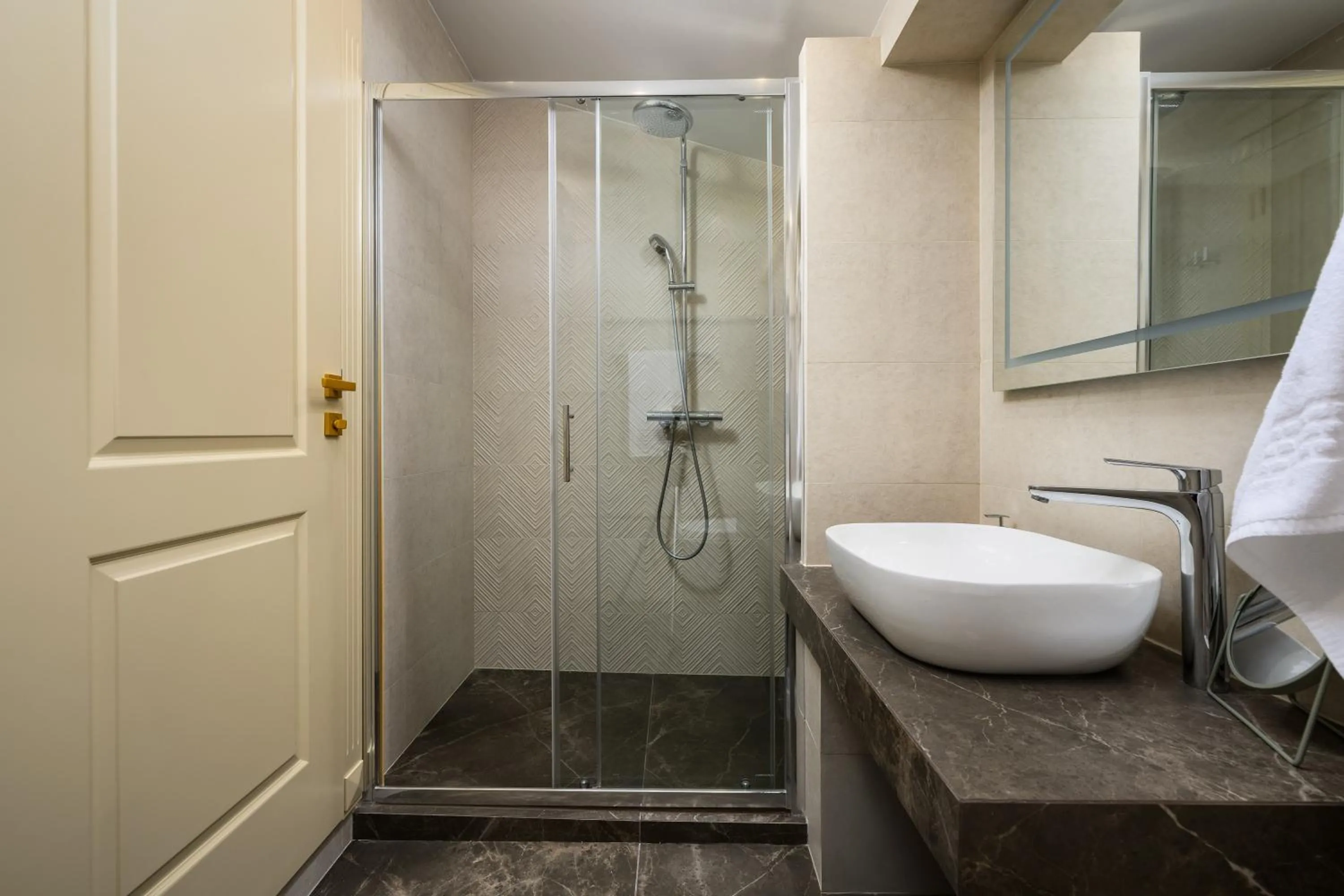 Shower in Boutique Hotel Golden Key - Poreč - Bed & Breakfast