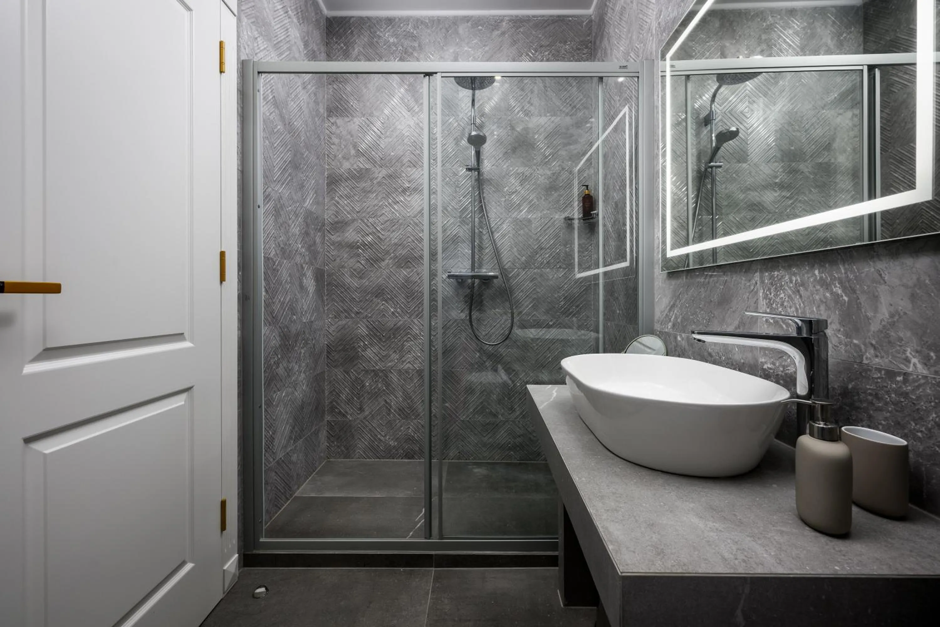 Shower in Boutique Hotel Golden Key - Poreč - Bed & Breakfast