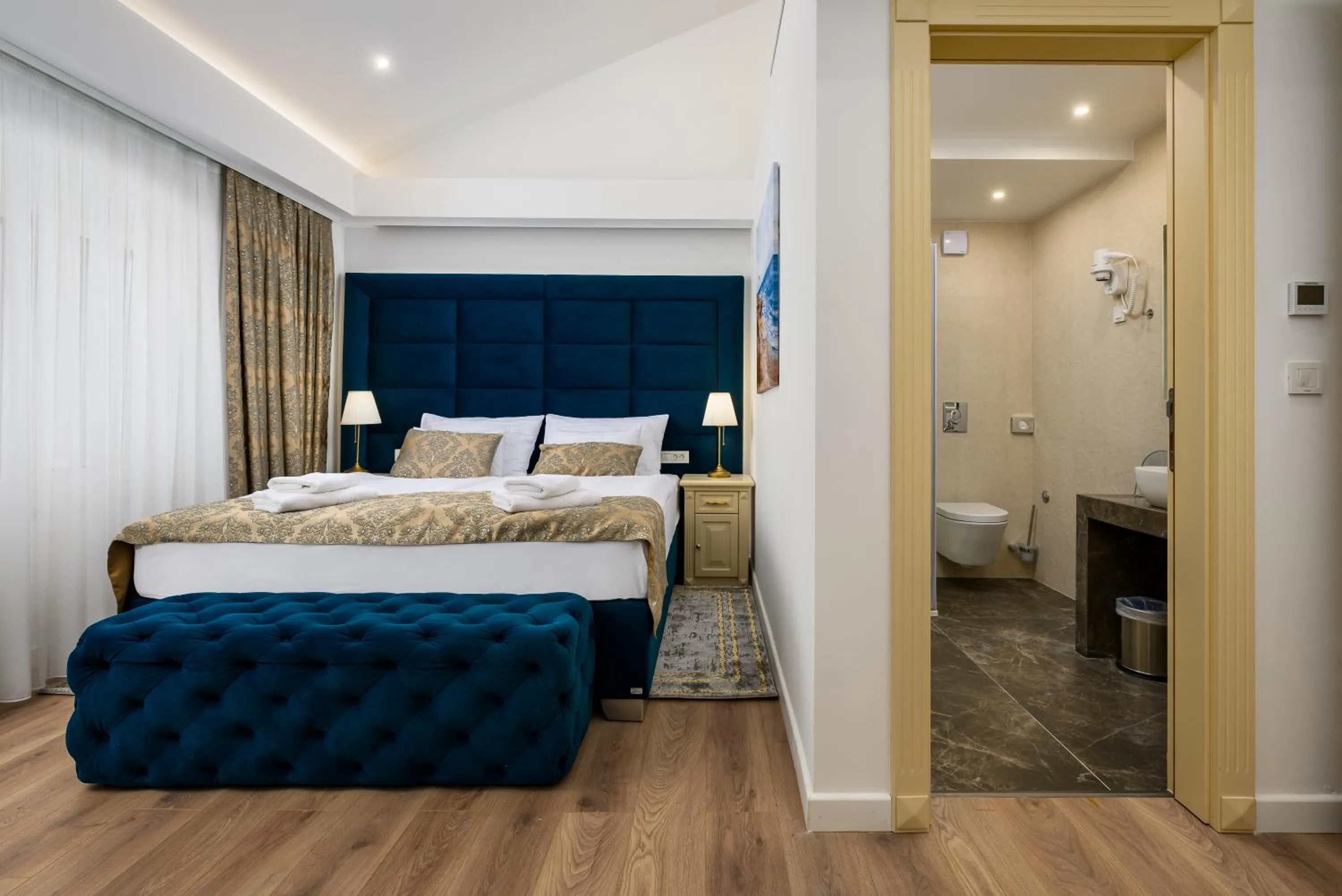 Bed in Boutique Hotel Golden Key - Poreč - Bed & Breakfast