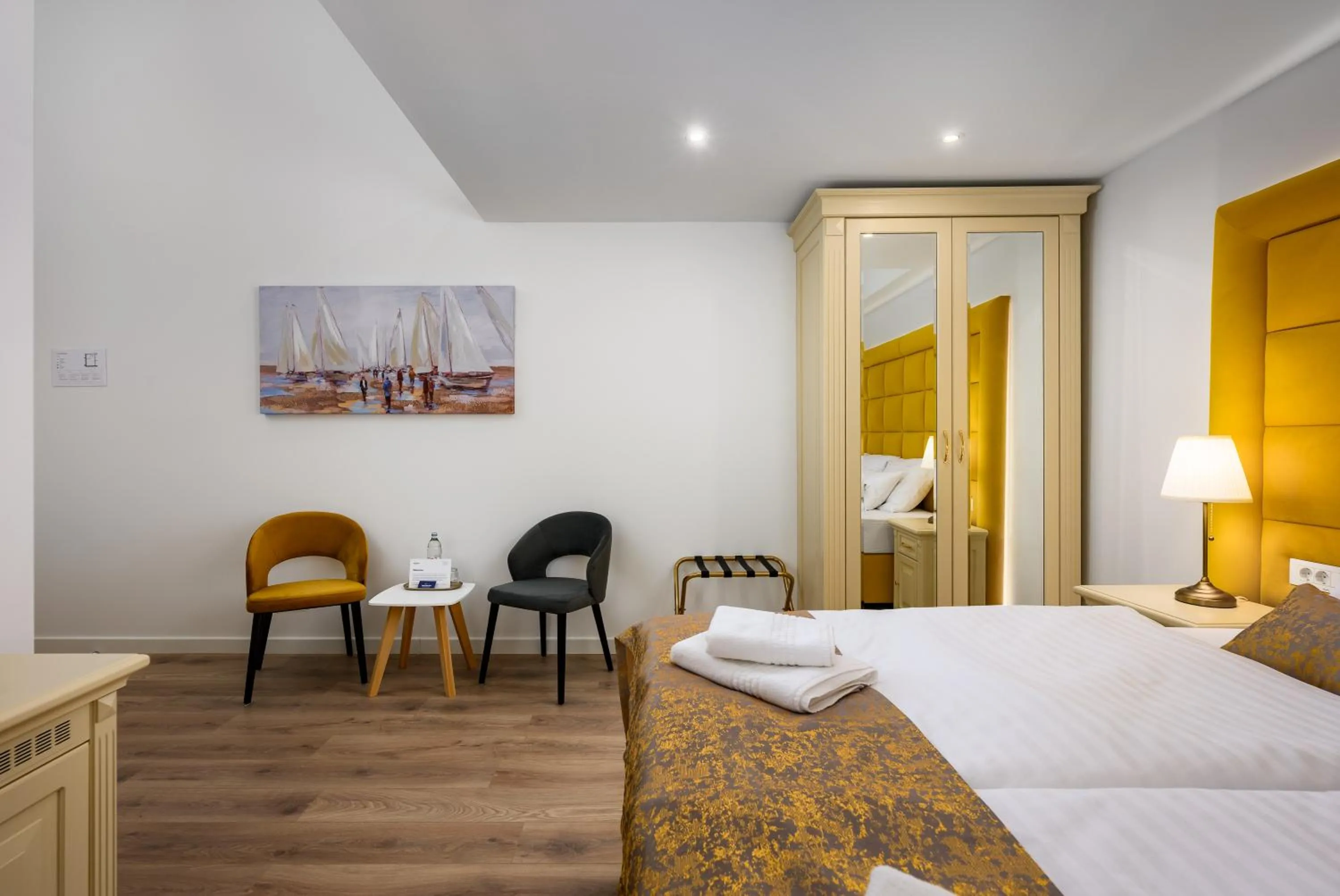 Bed in Boutique Hotel Golden Key - Poreč - Bed & Breakfast