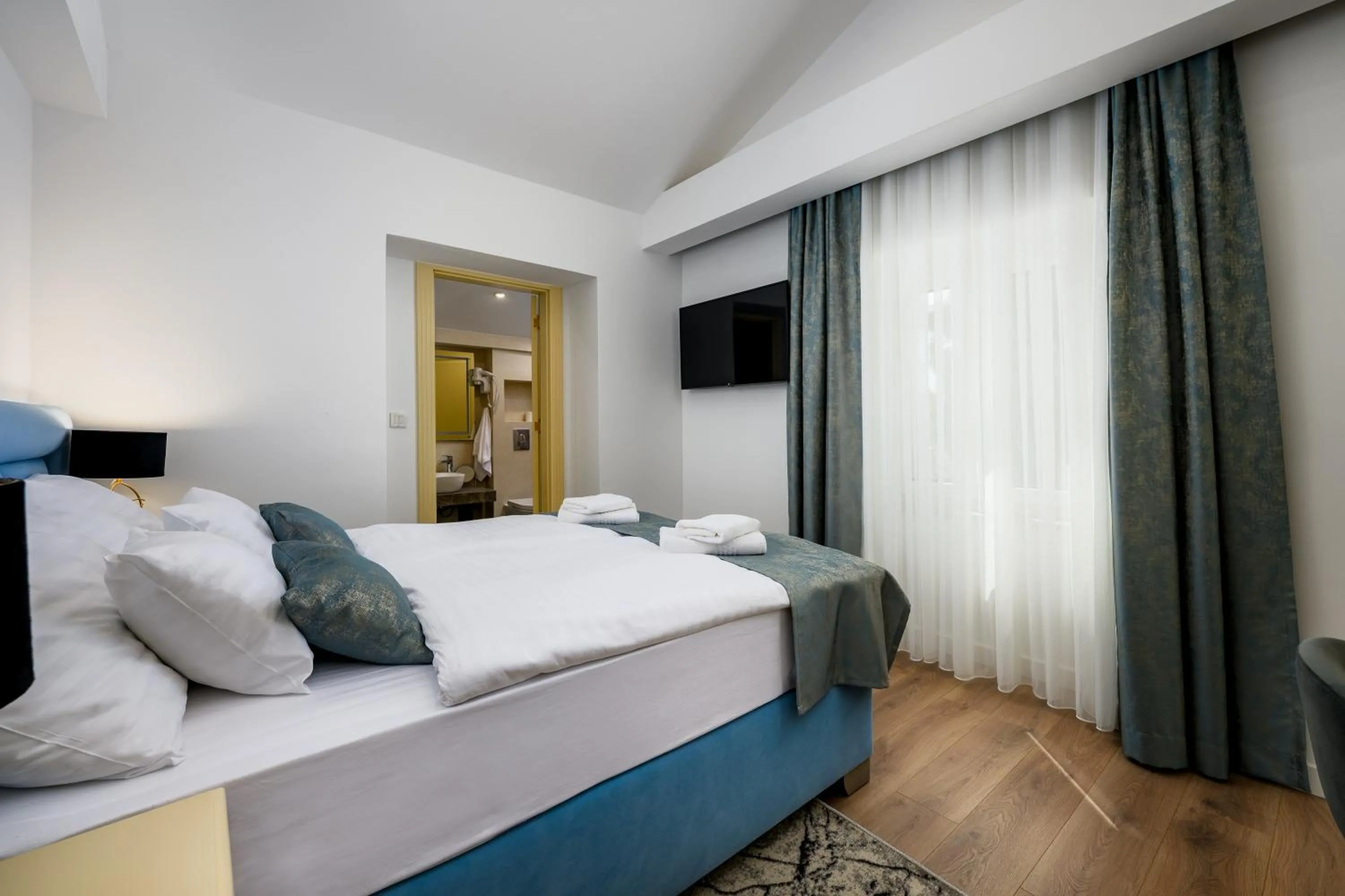 Bed in Boutique Hotel Golden Key - Poreč - Bed & Breakfast