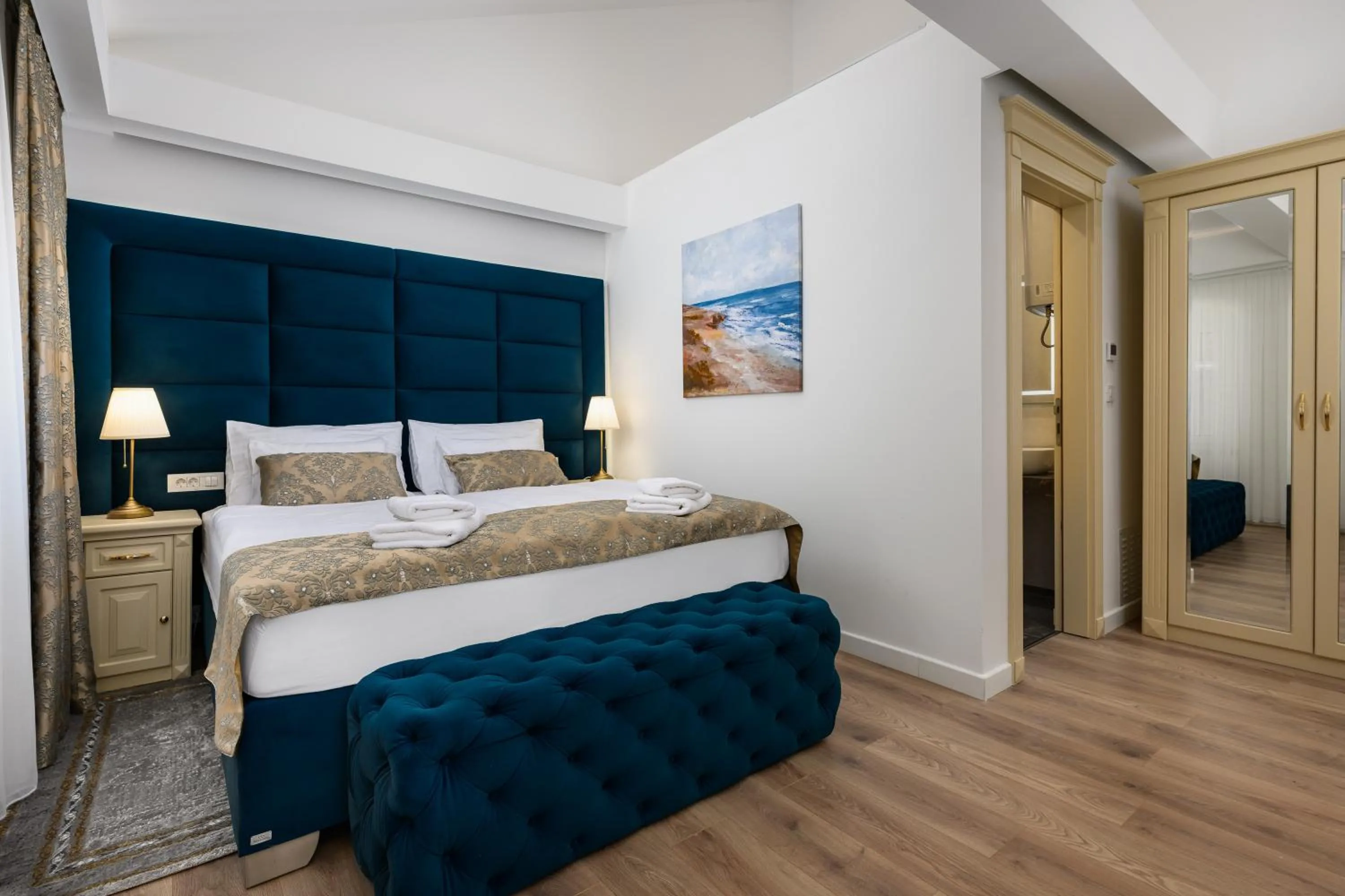 Bed in Boutique Hotel Golden Key - Poreč - Bed & Breakfast
