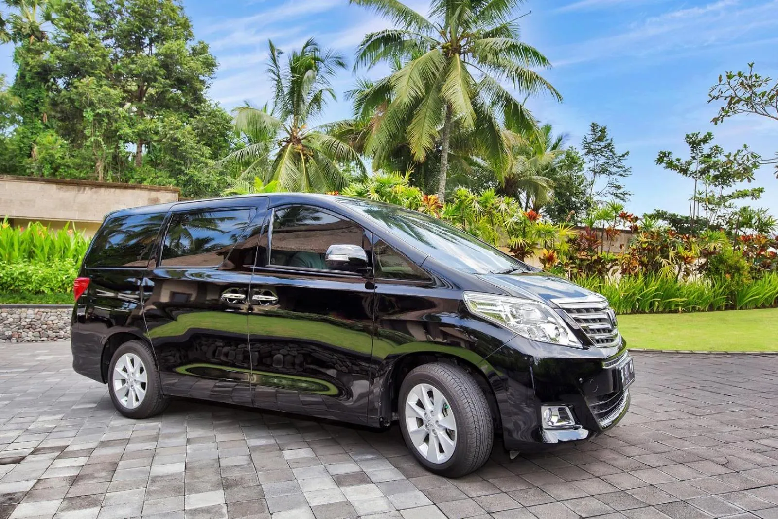 shuttle in CasCades Suites