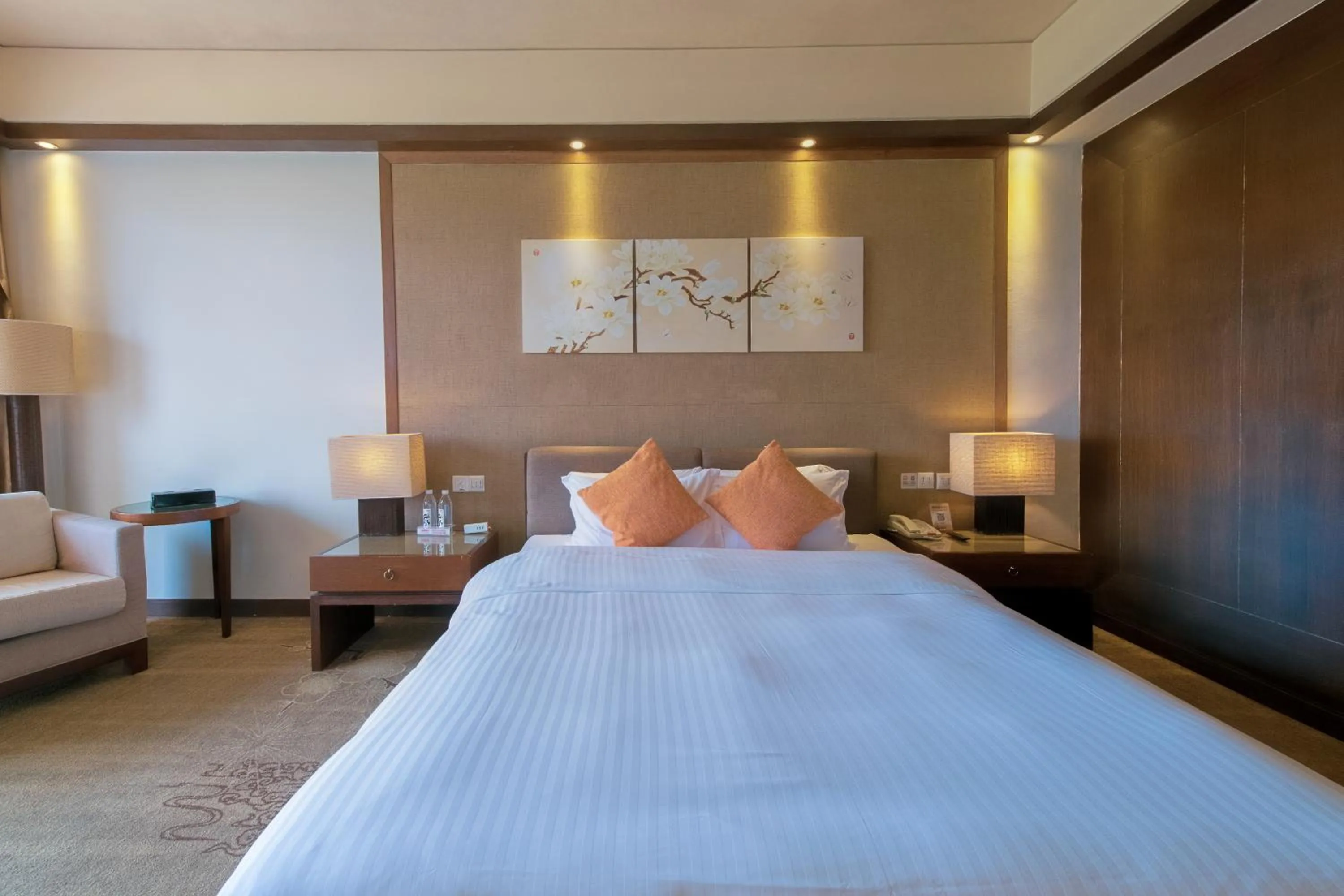 Bed in Dongguan Richwood Garden Hotel