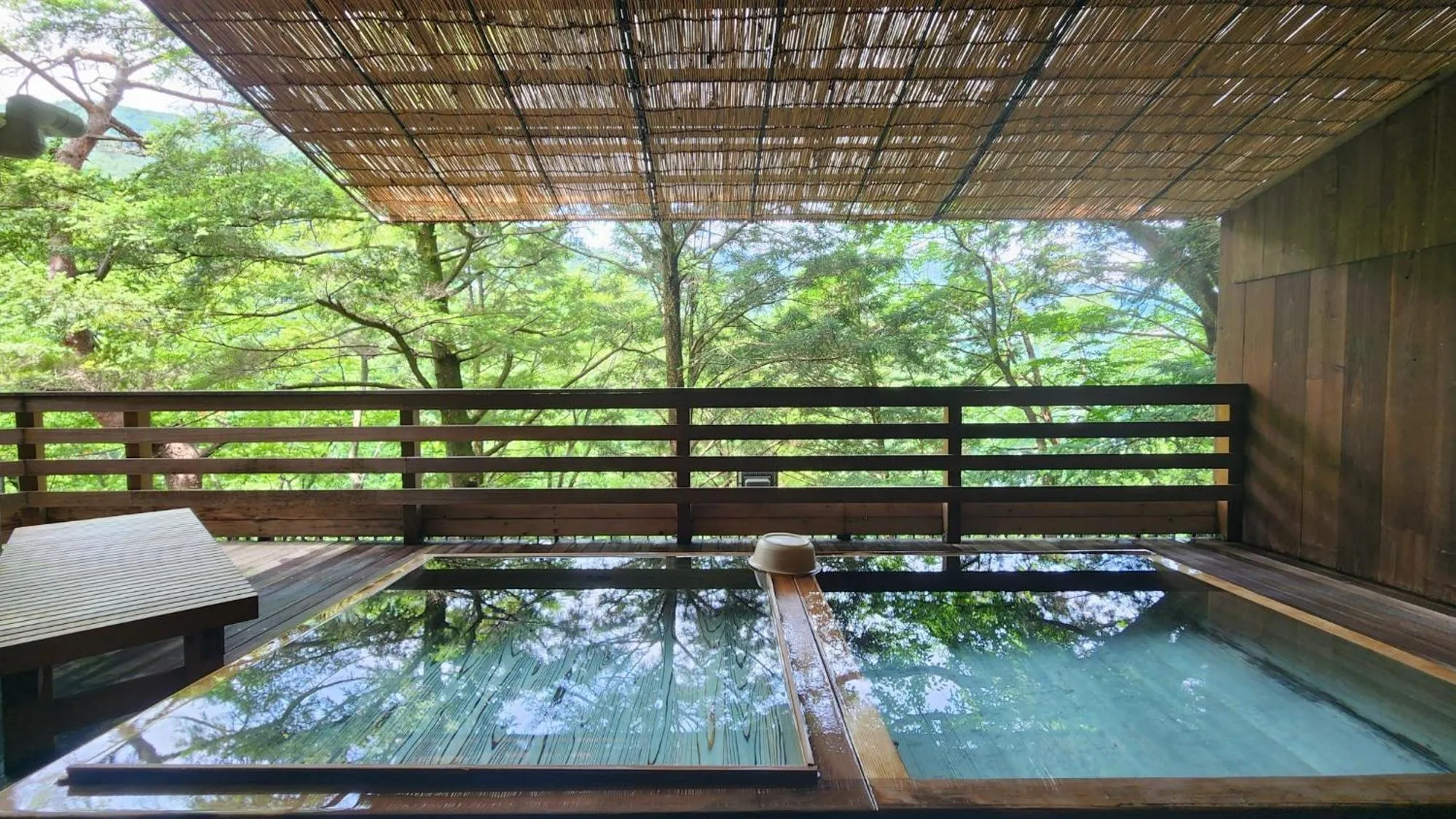 Open Air Bath in Hotel Manyotei