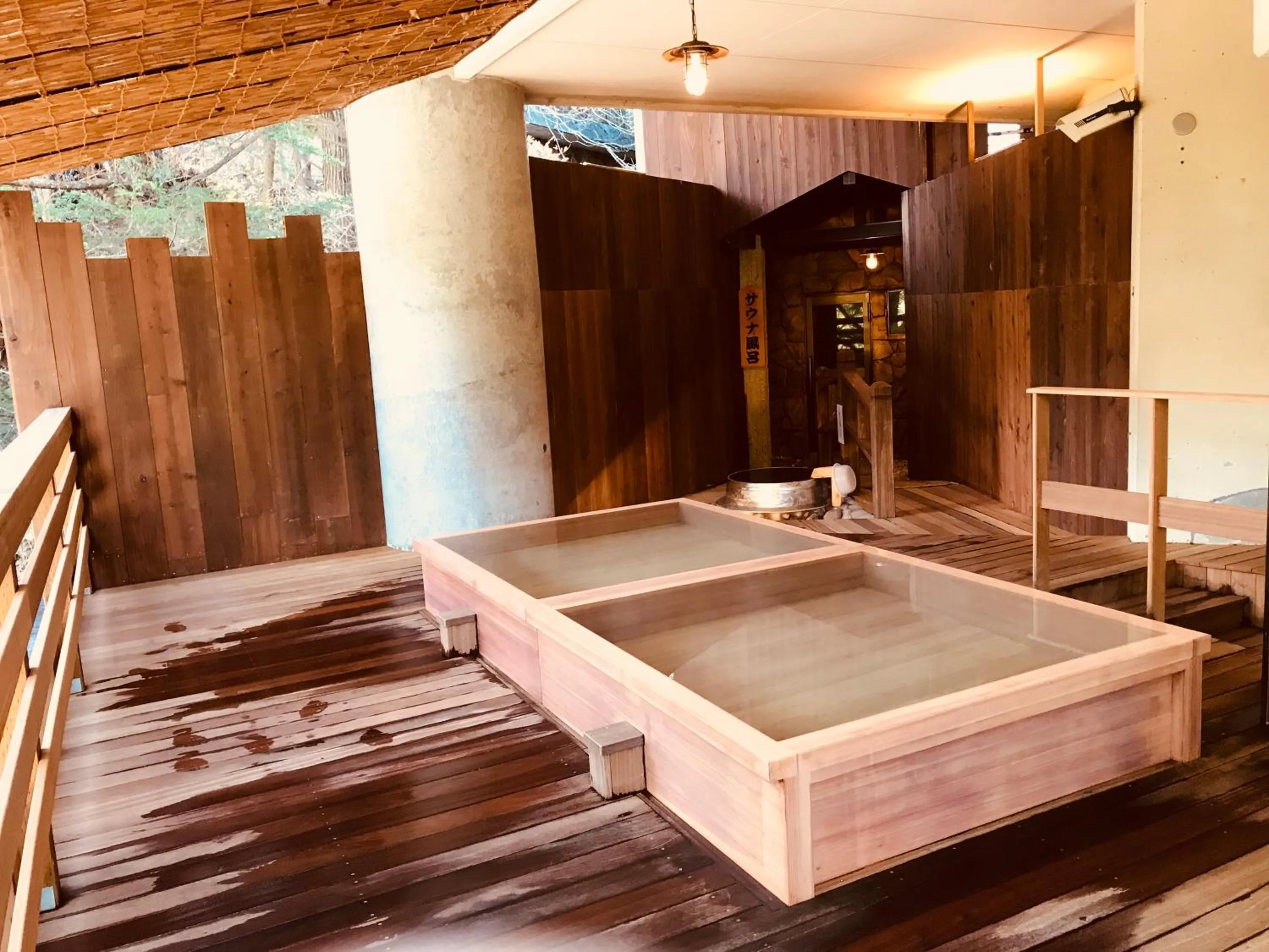 Hot Spring Bath in Hotel Manyotei