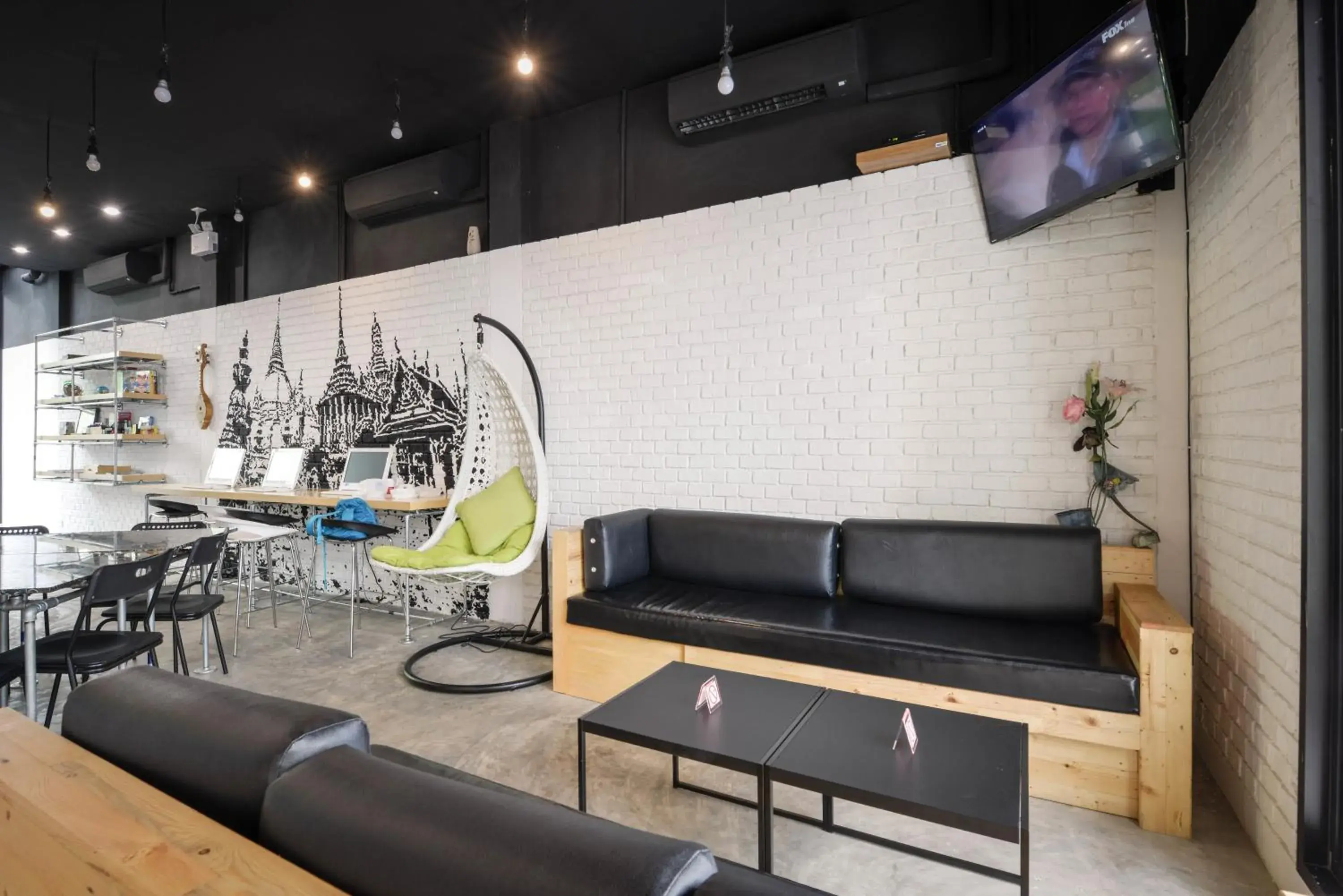 Lobby or reception in The Cube Hostel Silom Lobby or reception in The Cube Hostel Silom