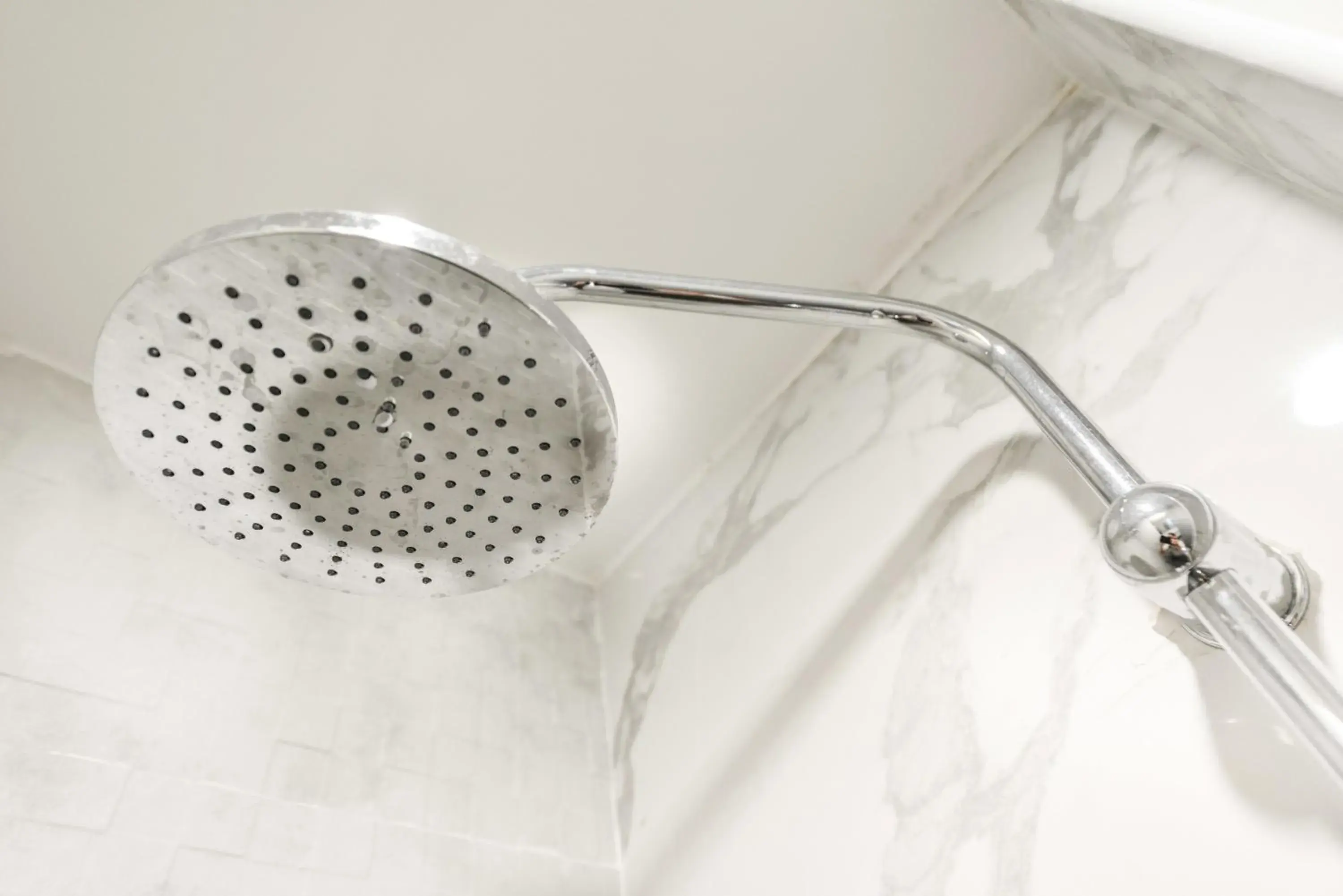 Shower in The Cube Hostel Silom Shower in The Cube Hostel Silom