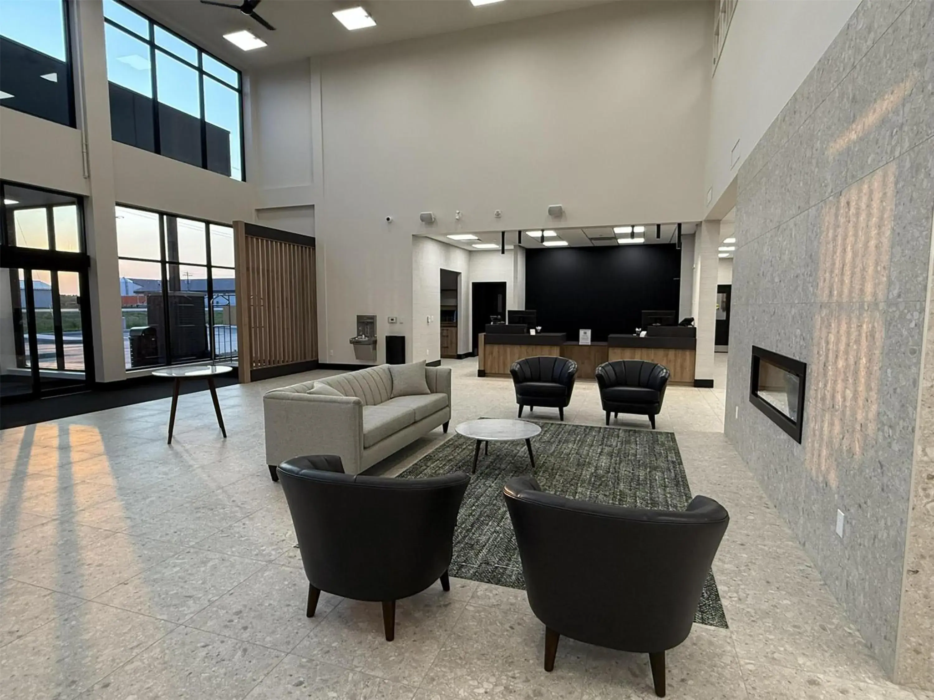 Lobby or reception in Best Western Plus Neepawa Hotel Lobby or reception in Best Western Plus Neepawa Hotel
