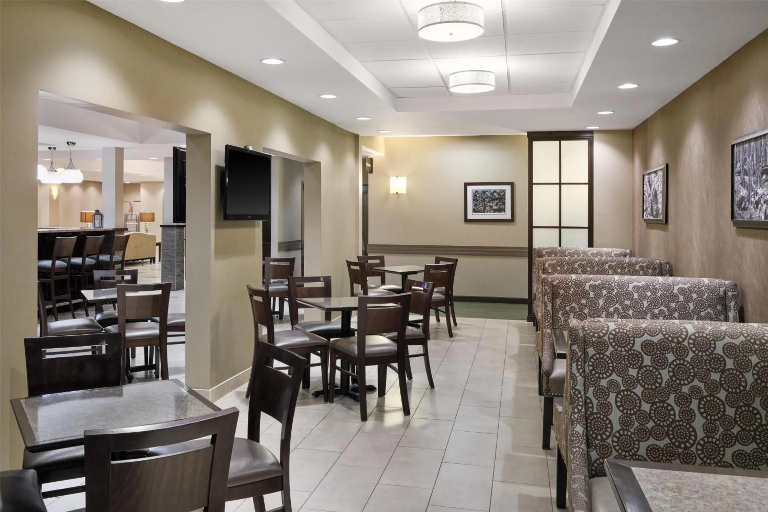 Lobby or reception in @HOME by Best Western Walkerton