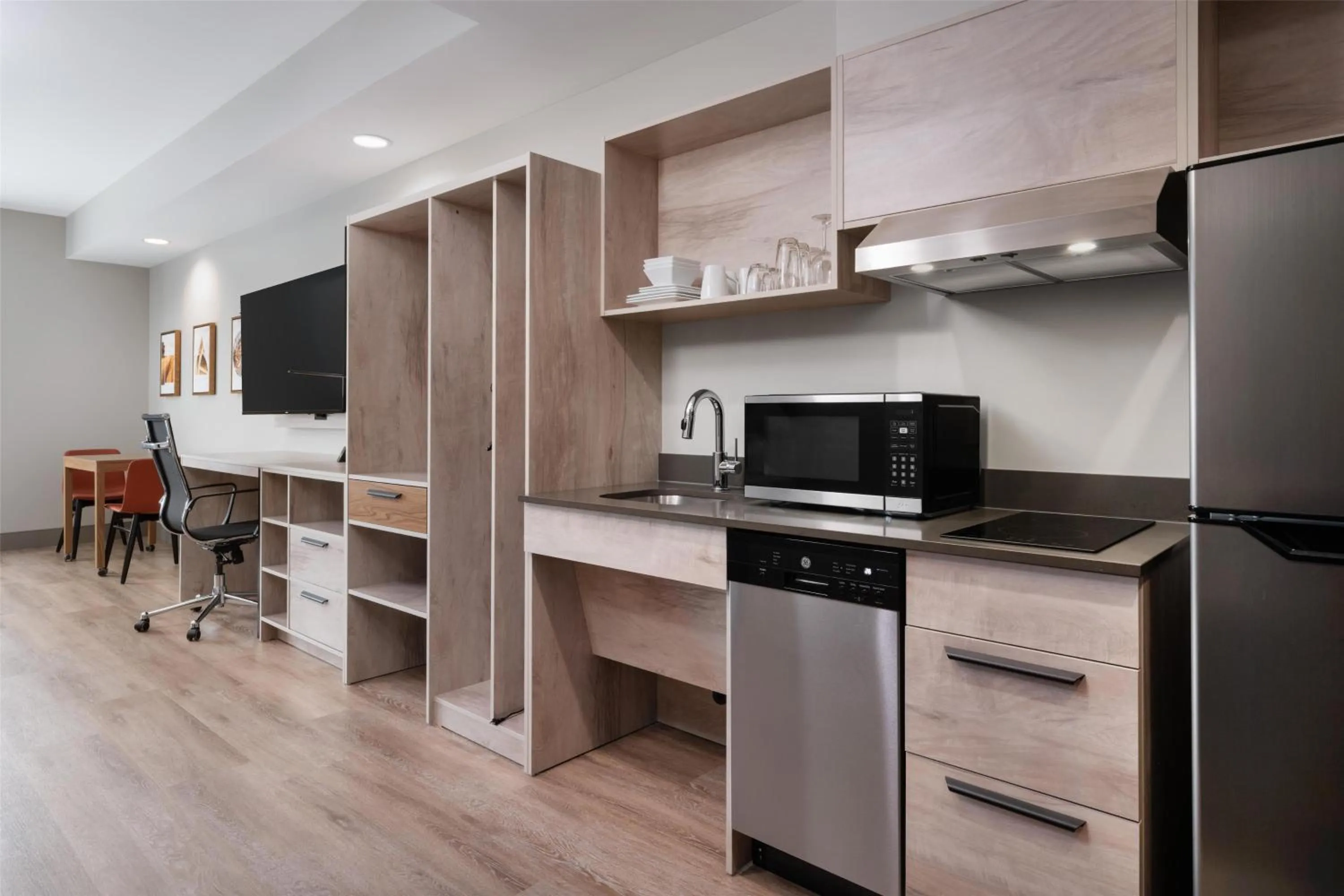 Kitchen or kitchenette in @HOME by Best Western Walkerton