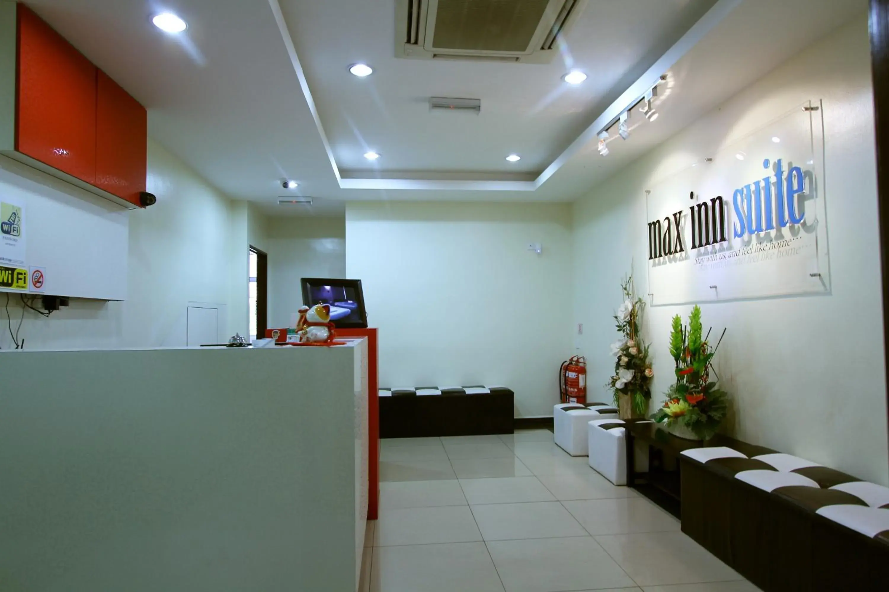 Lobby or reception in Max Inn Hotel Lobby or reception in Max Inn Hotel