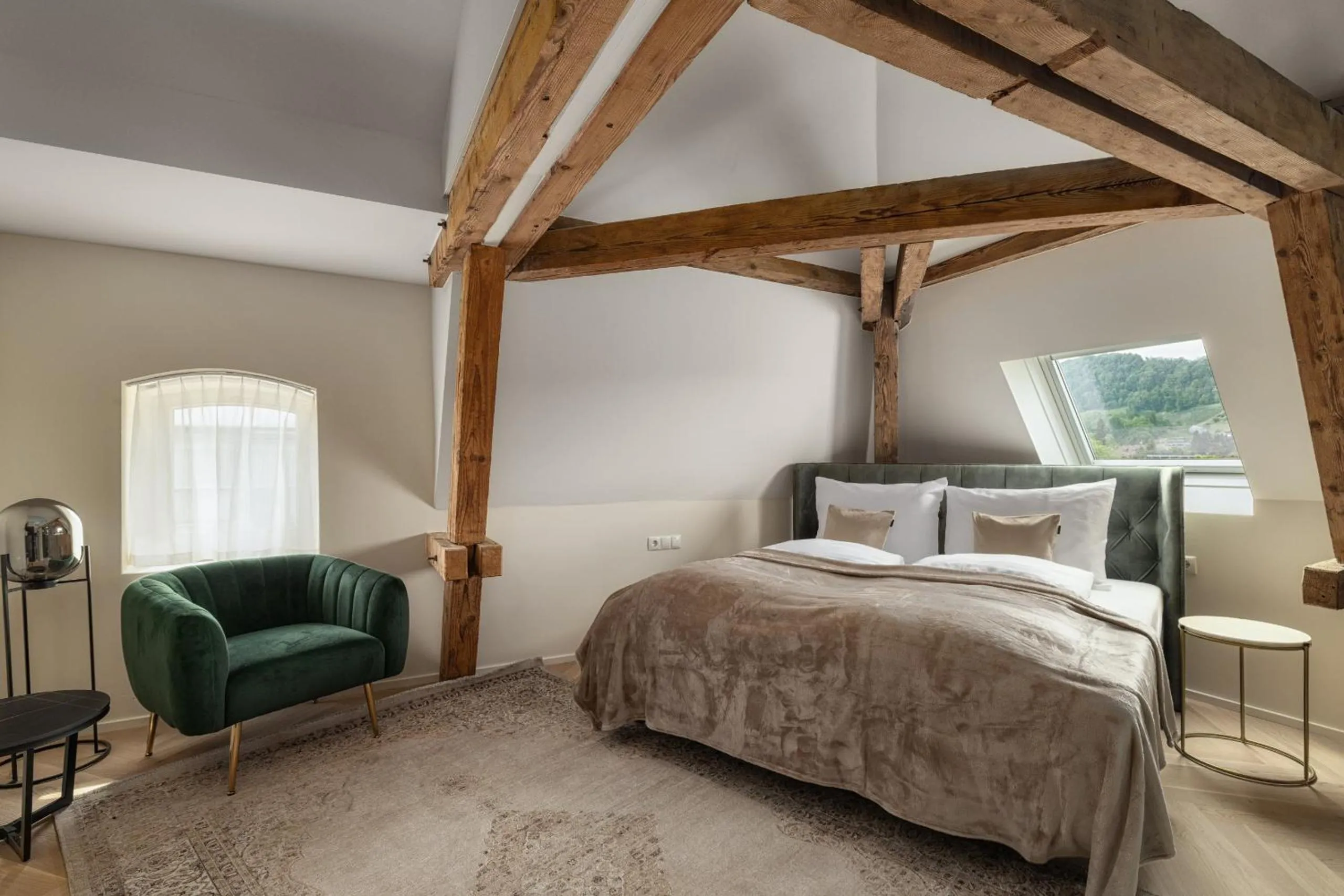 Bed in Boutique Hotel by Maier - contactless check-in