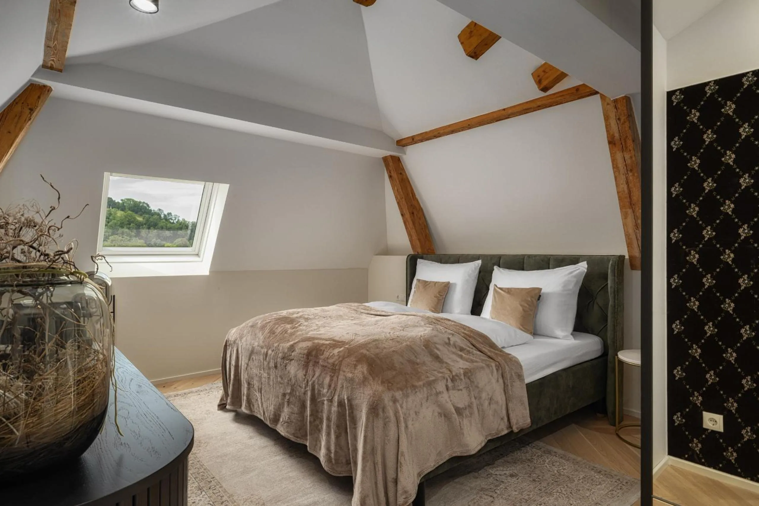 Bed in Boutique Hotel by Maier - contactless check-in