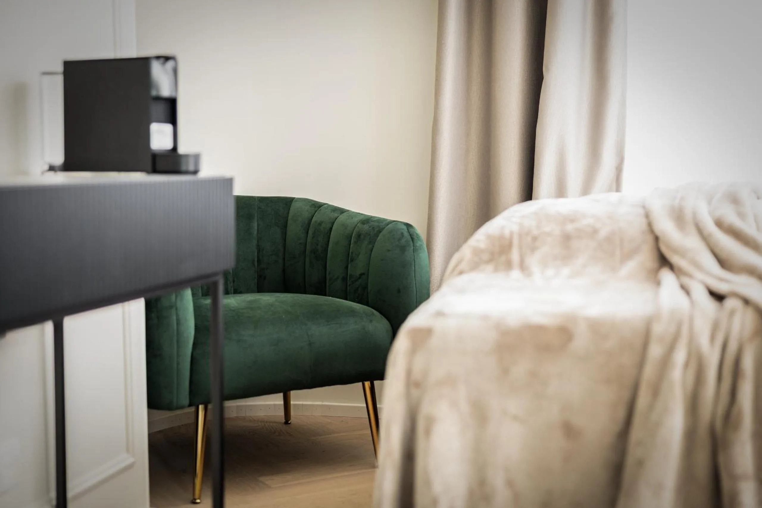Bed in Boutique Hotel by Maier - contactless check-in