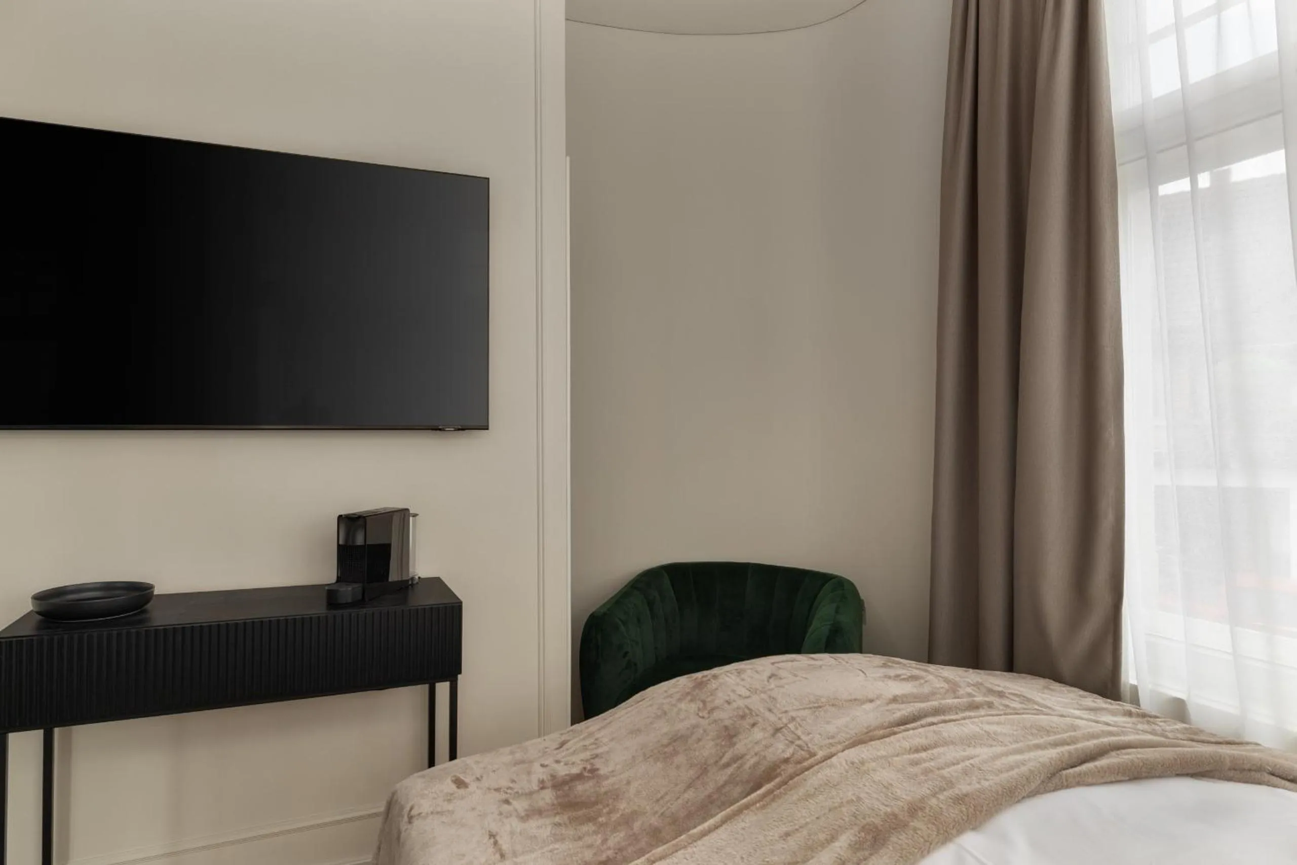 Bed in Boutique Hotel by Maier - contactless check-in