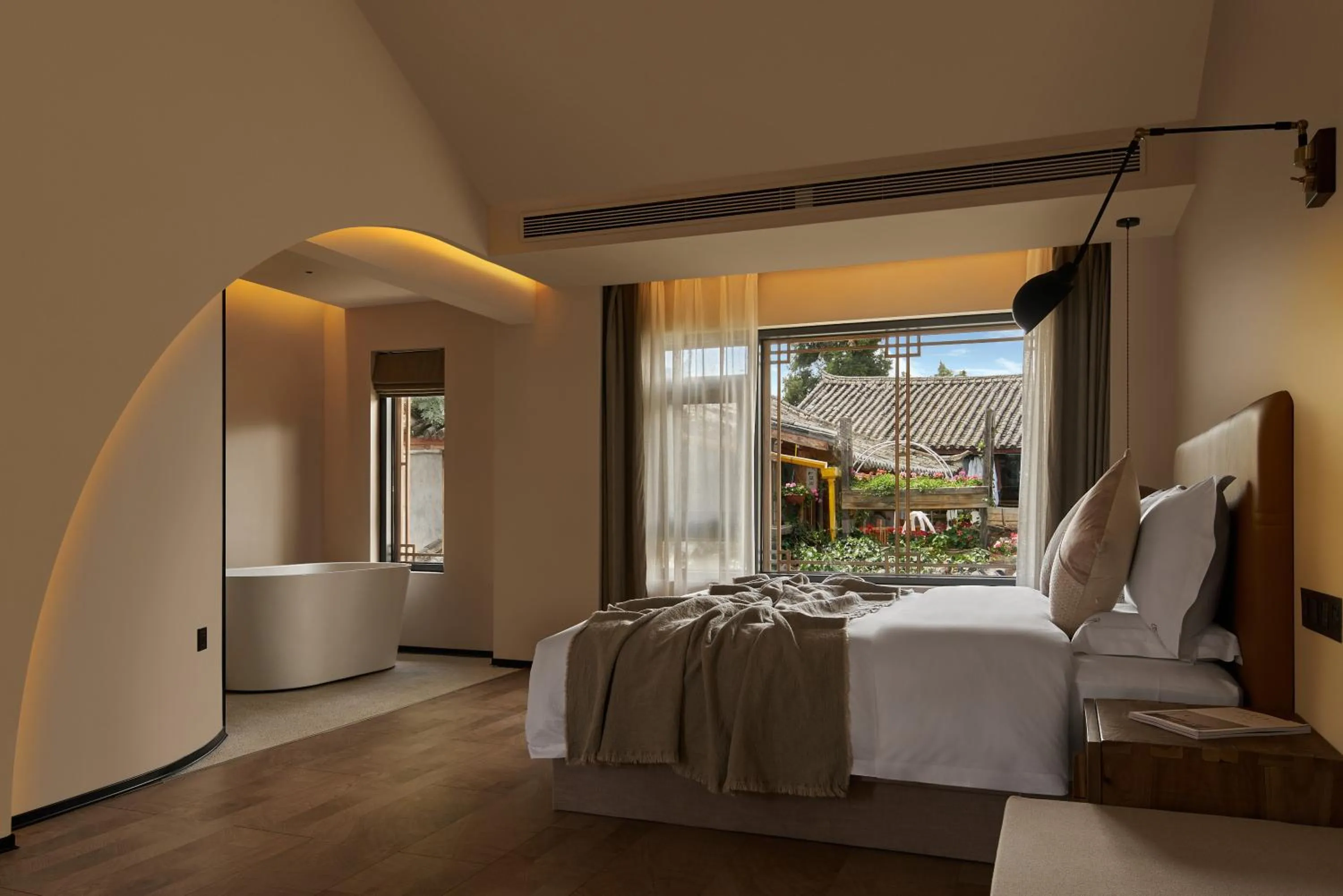 Queen Room with Garden View in LiJiang Garden vacation PuZhi hotel