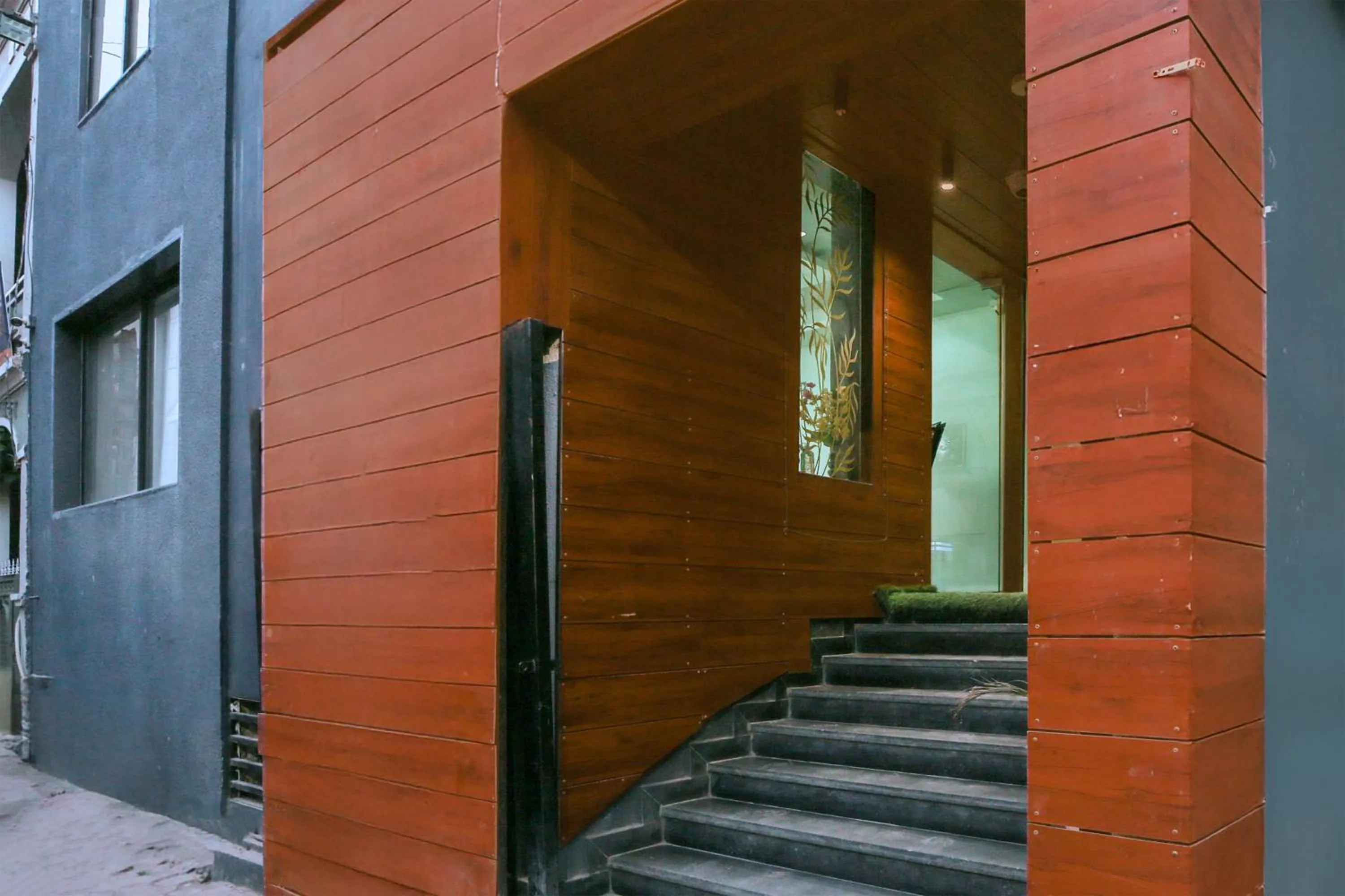 Facade/entrance in Collection O Vijay Nagar Square Formerly Hotel A5