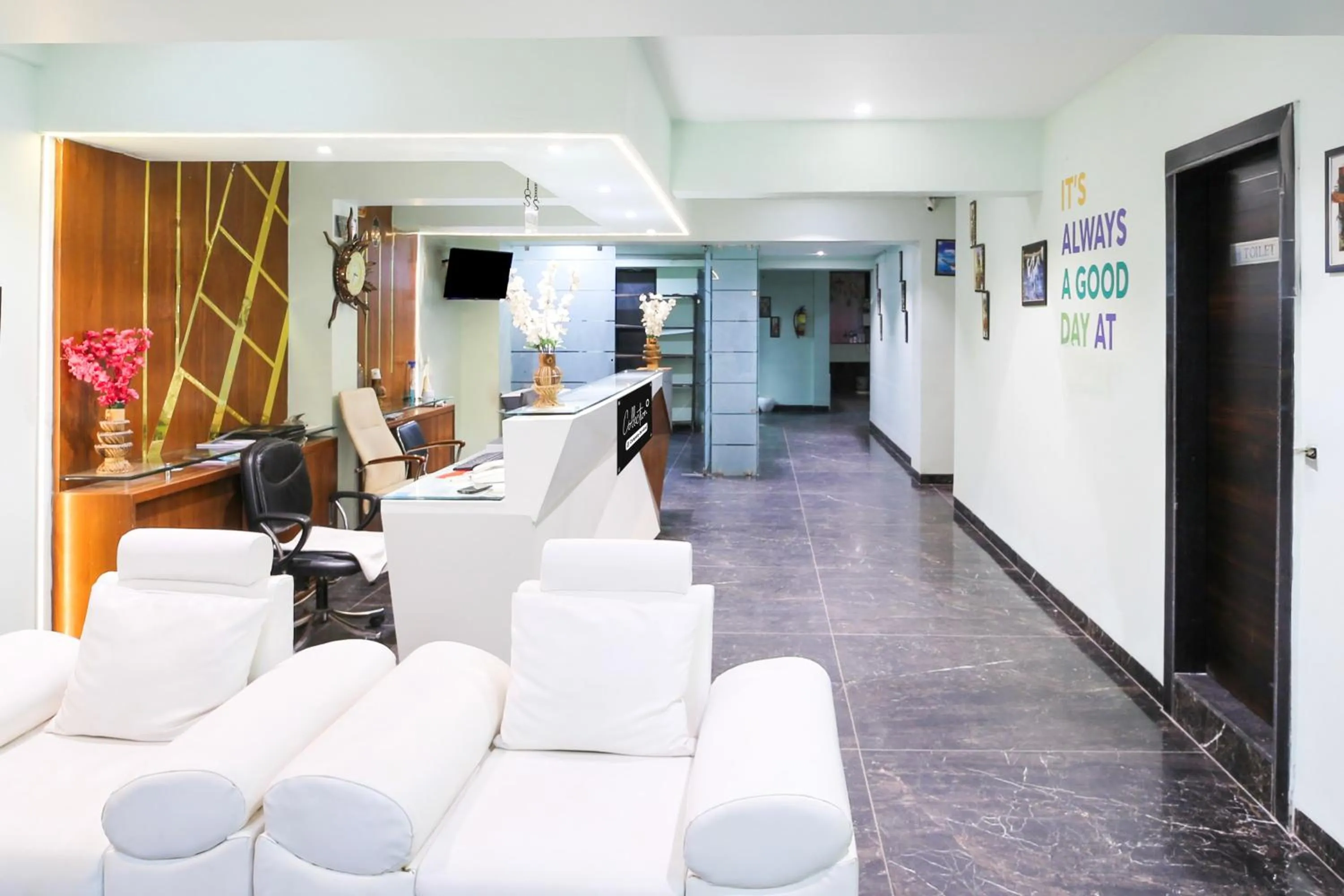 Lobby or reception in Collection O Vijay Nagar Square Formerly Hotel A5