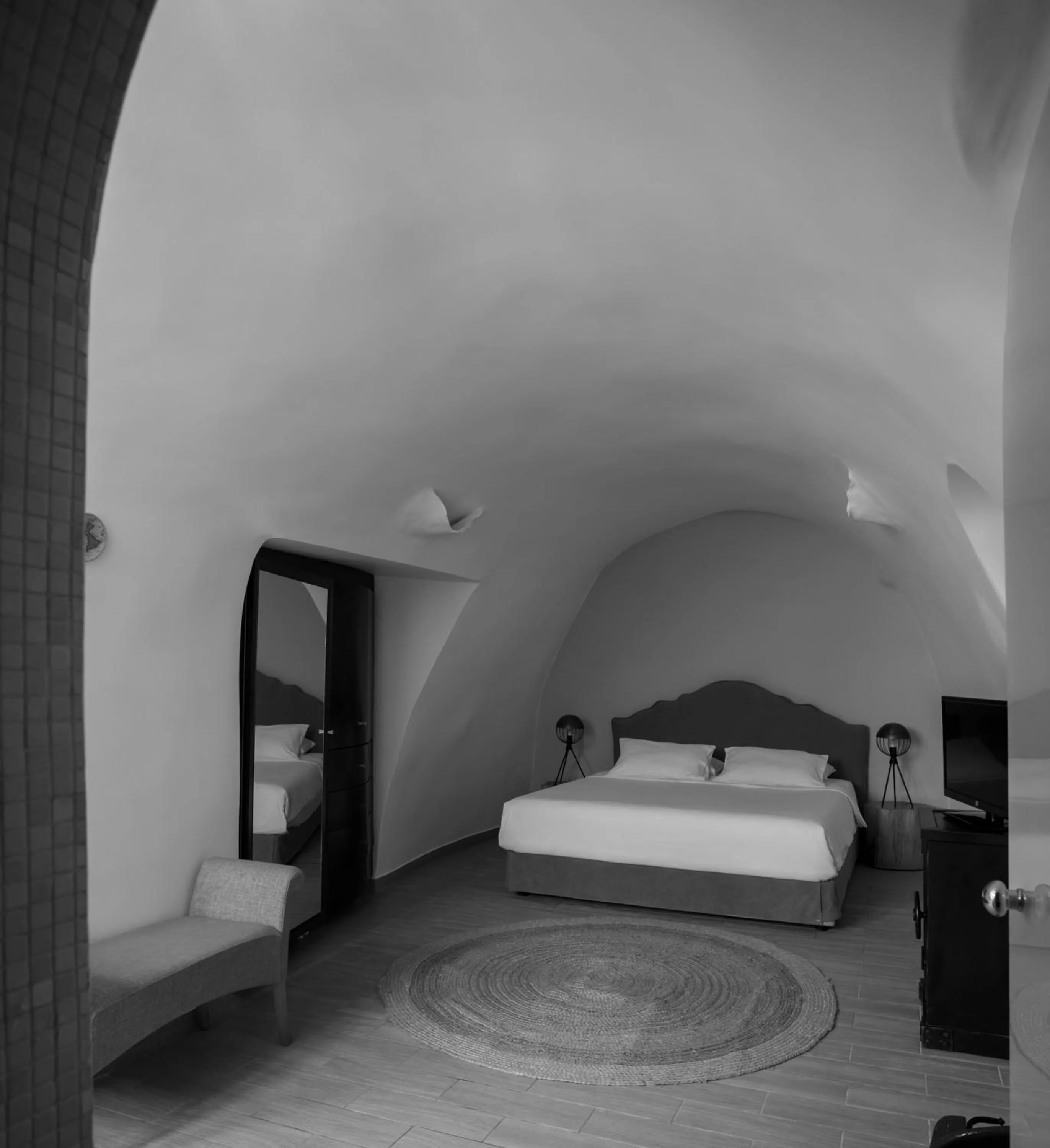 Bed in Suite Home Santorini
