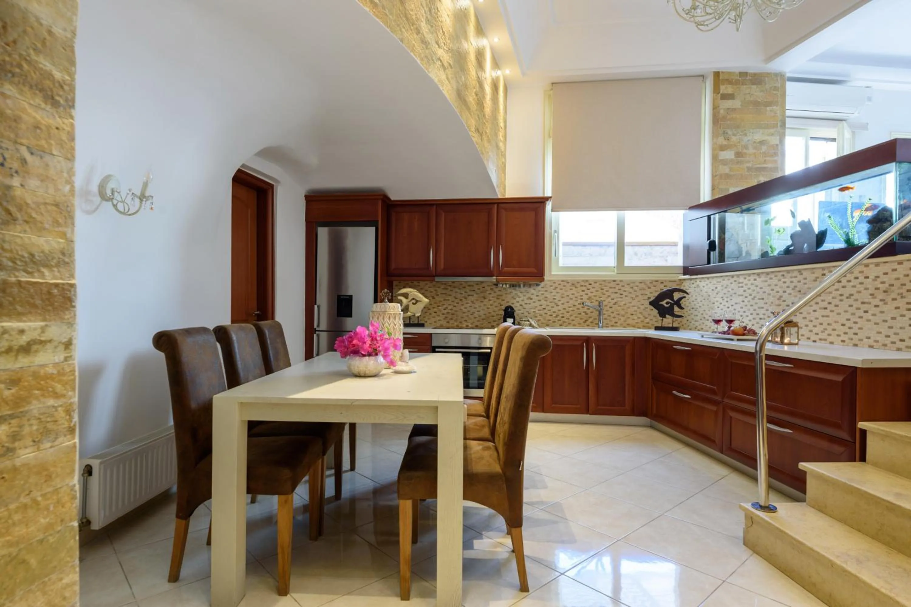 Dining area in Suite Home Santorini