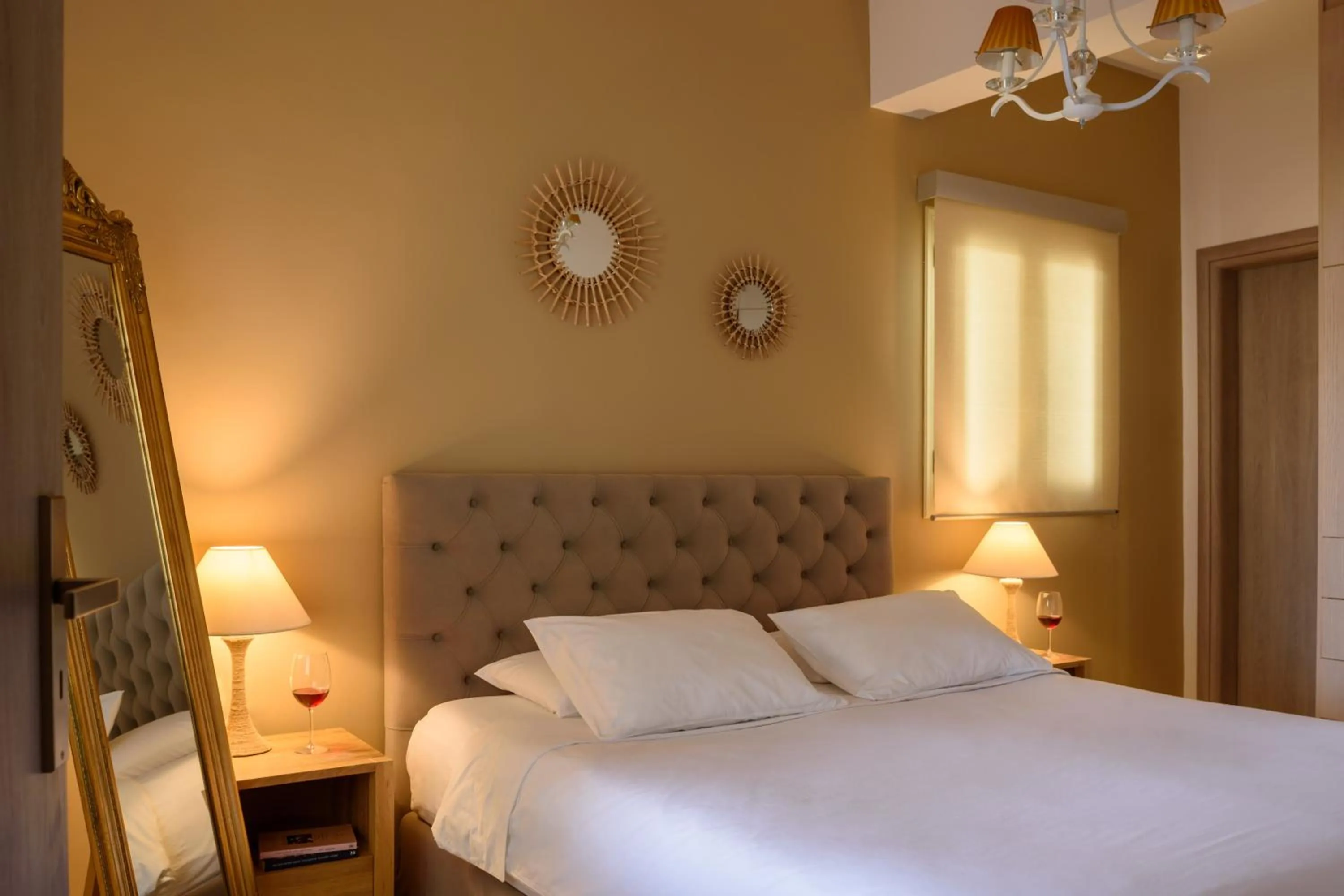 Bed in Suite Home Santorini