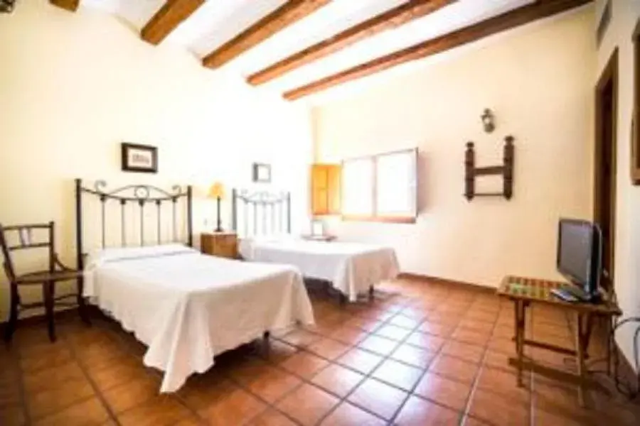 Double or Twin Room in La Hostería de Oropesa Double or Twin Room in La Hostería de Oropesa