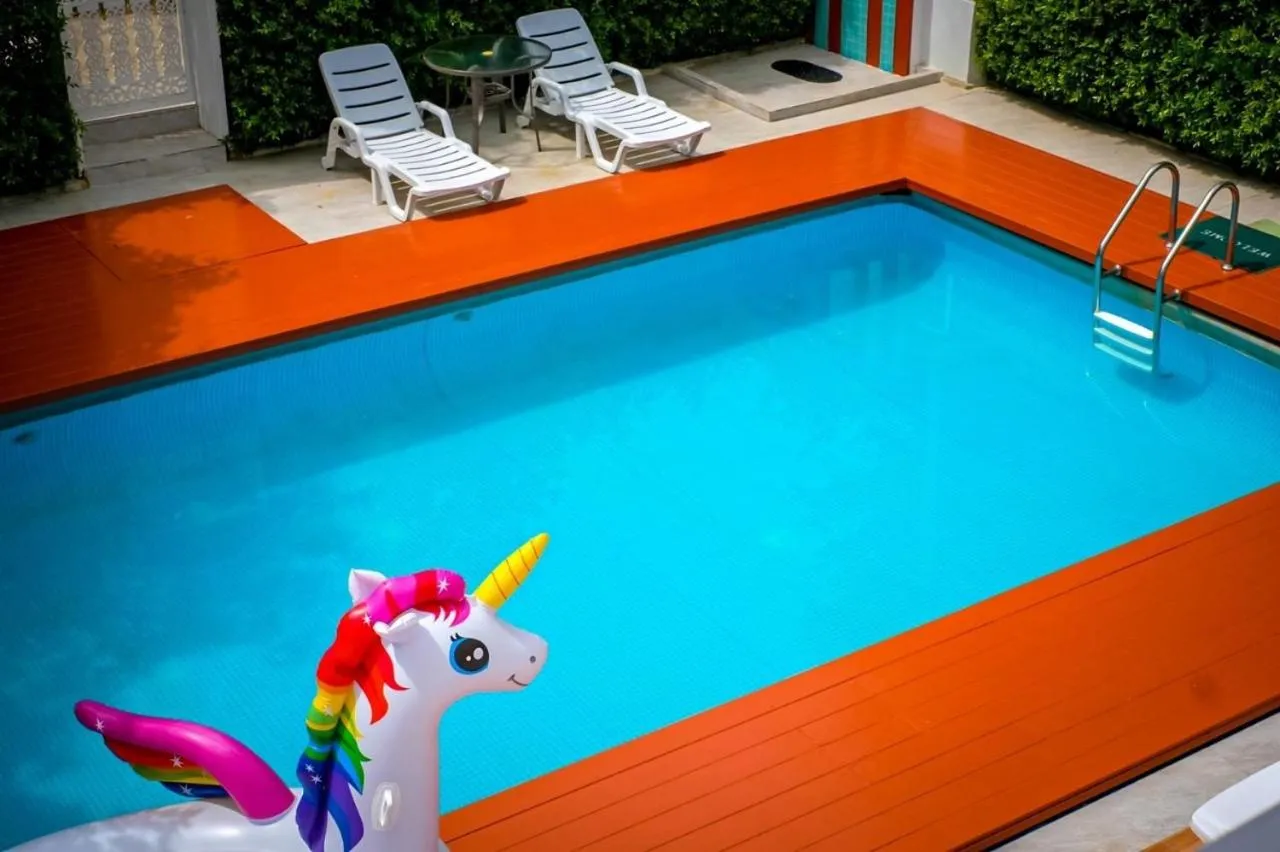 Pool view in Baan Luang Harn