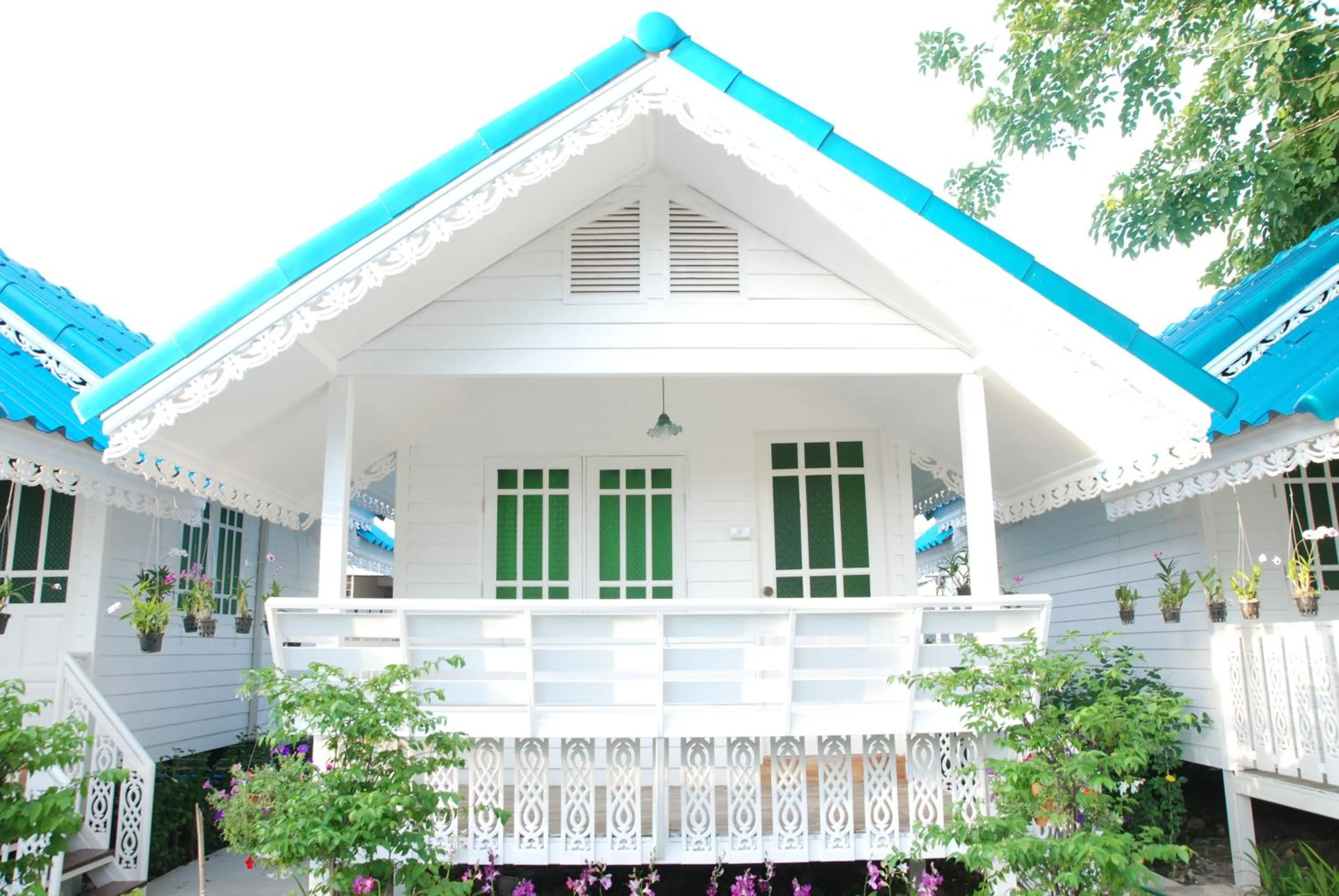 Property building in Baan Luang Harn