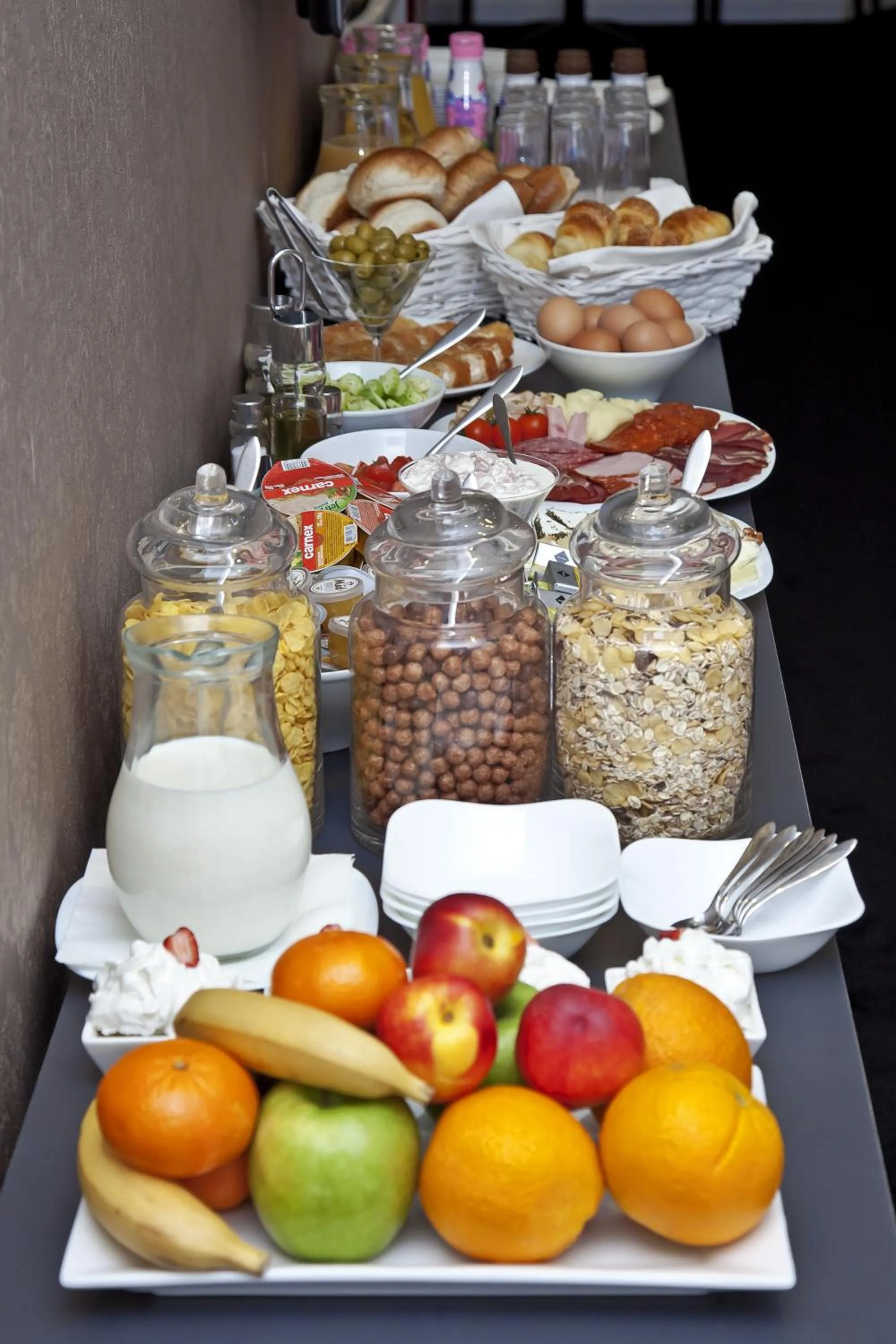 Breakfast in Garni Hotel Eter