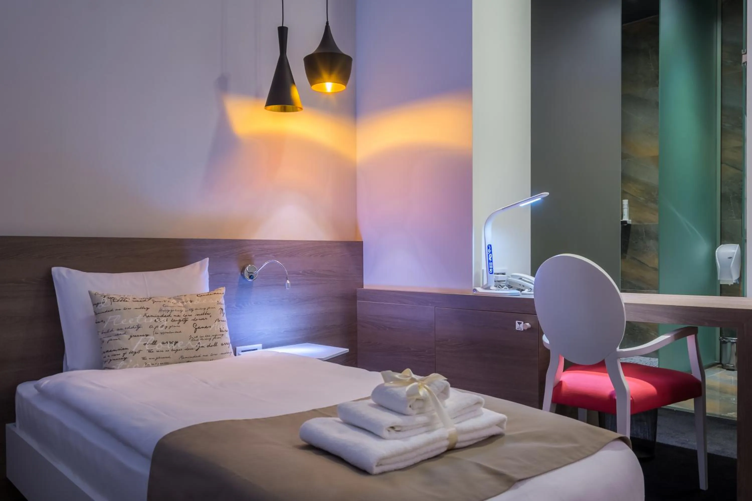 Spring, Bed in Garni Hotel Eter