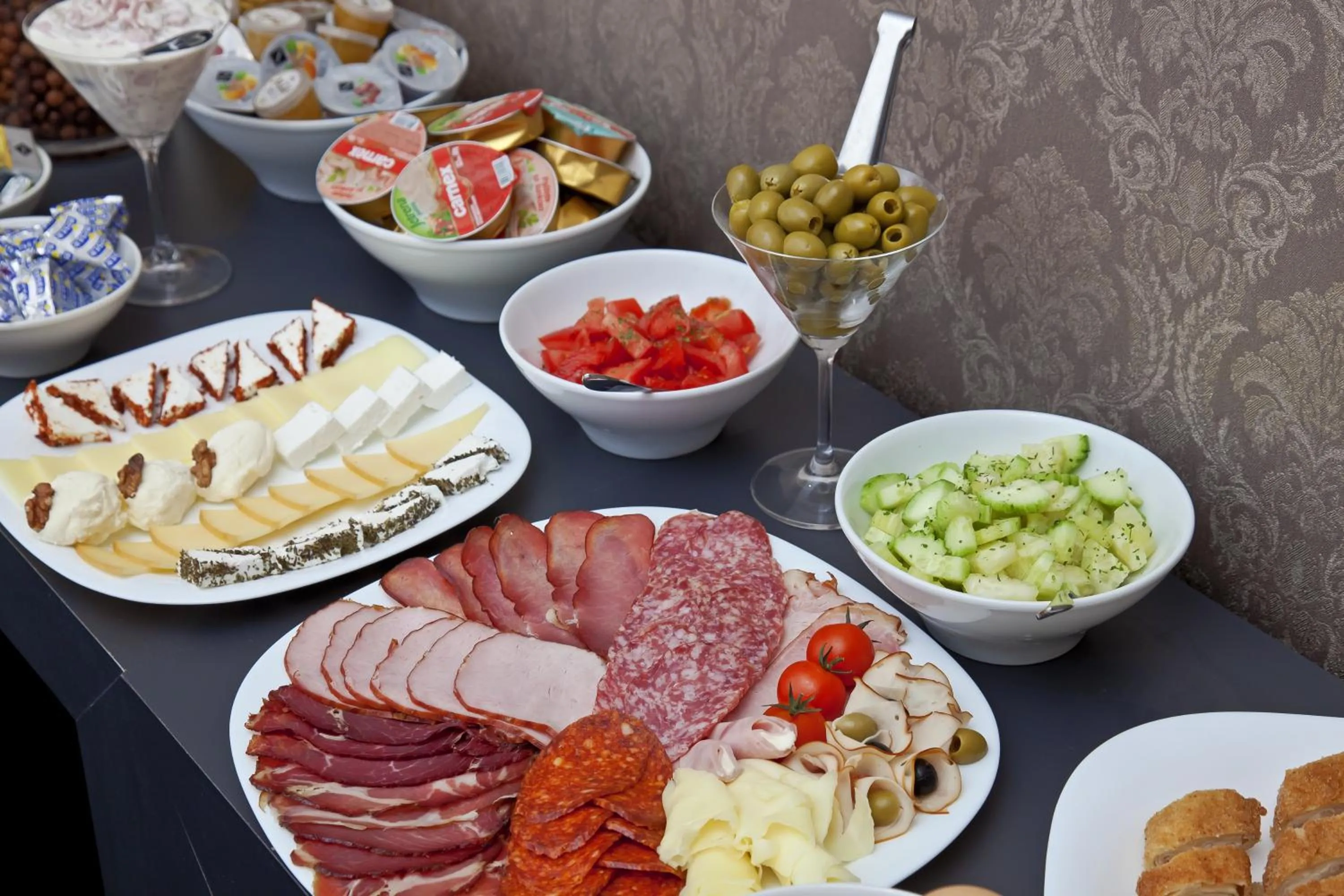 Breakfast in Garni Hotel Eter