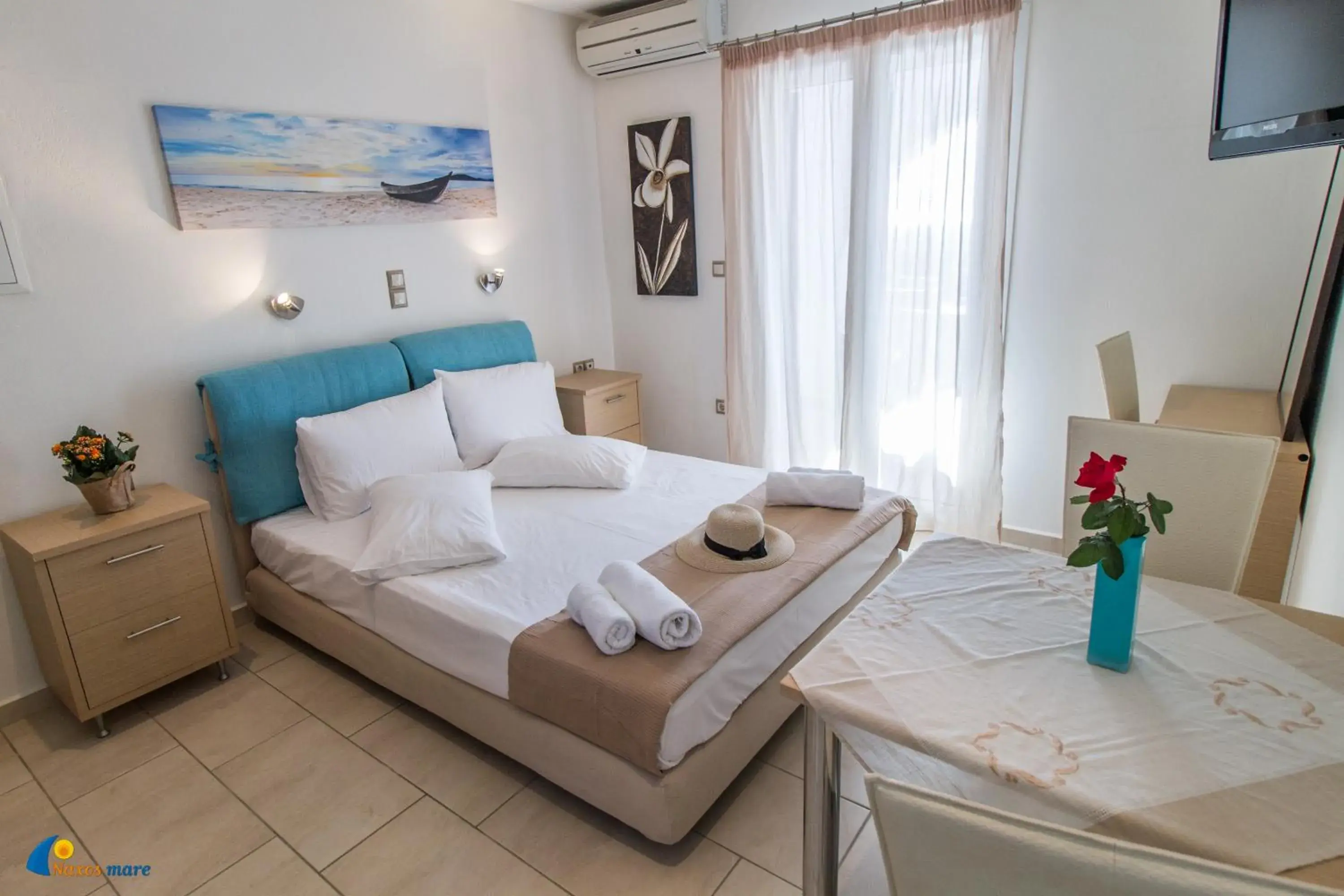 Deluxe Quadruple Room in Naxos Mare Deluxe Quadruple Room in Naxos Mare