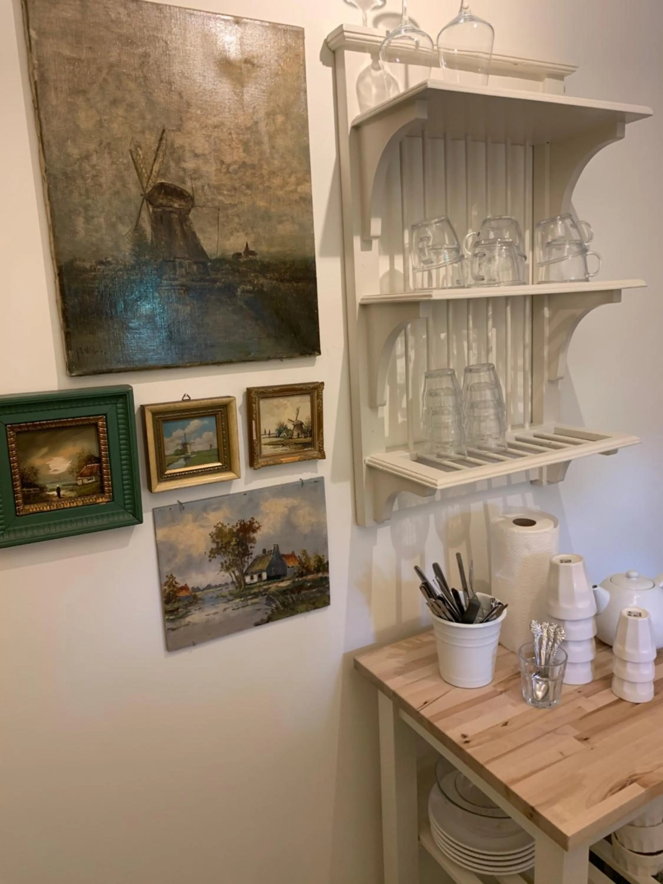 Kitchen or kitchenette in De Vink Bed & Breakfast