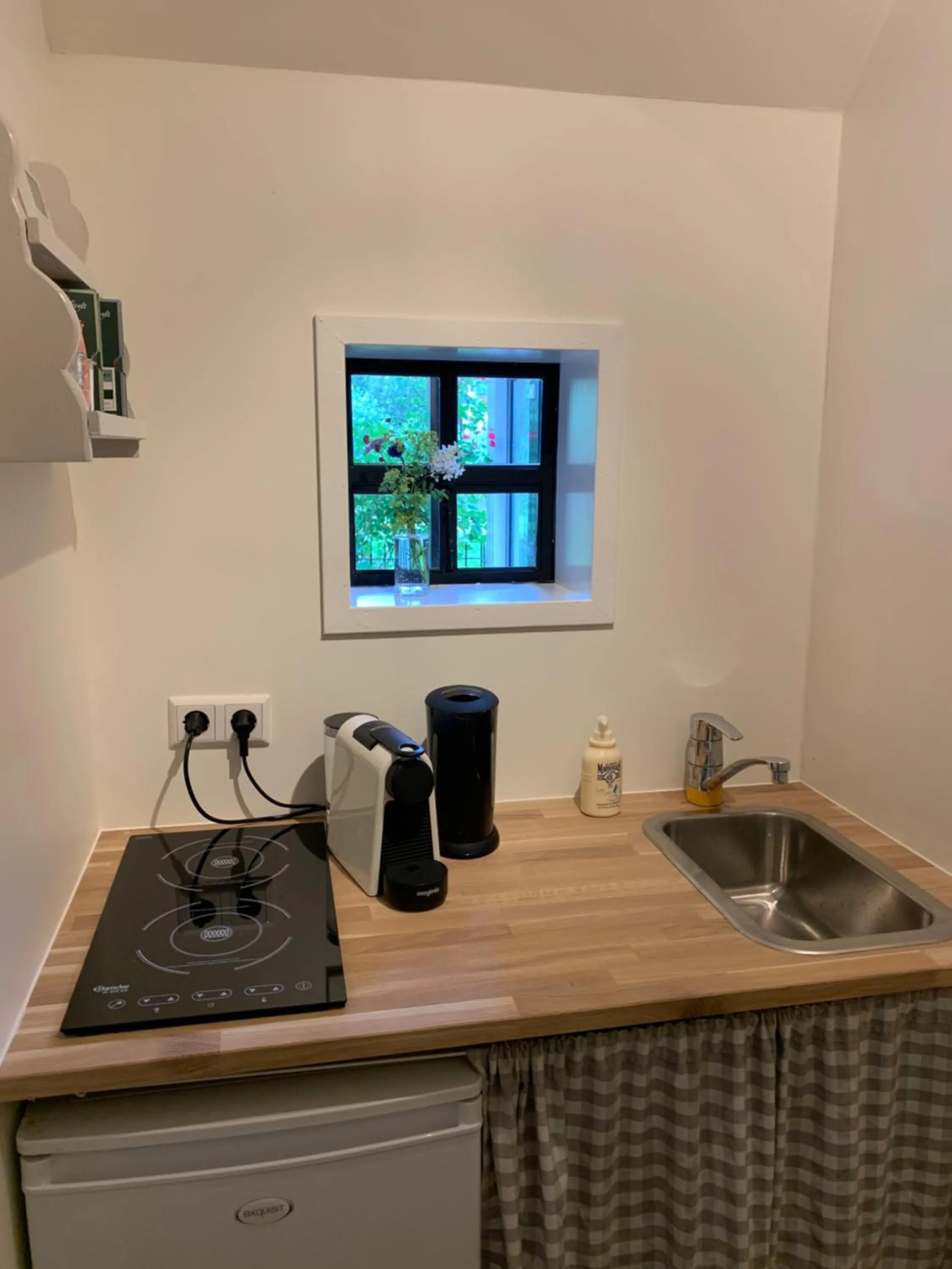 Kitchen or kitchenette in De Vink Bed & Breakfast