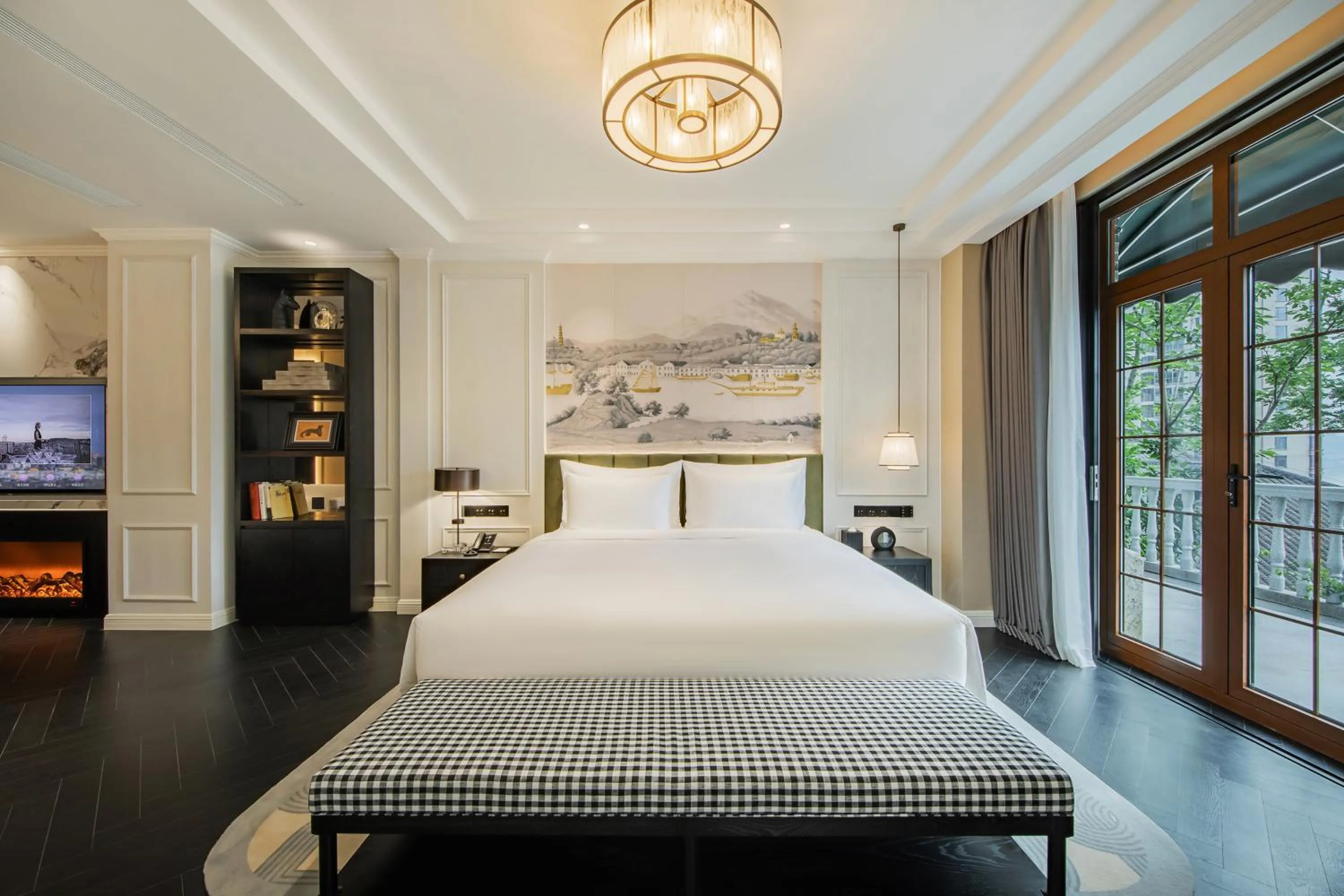 Bed in CHONGQING MANQUE MANSION