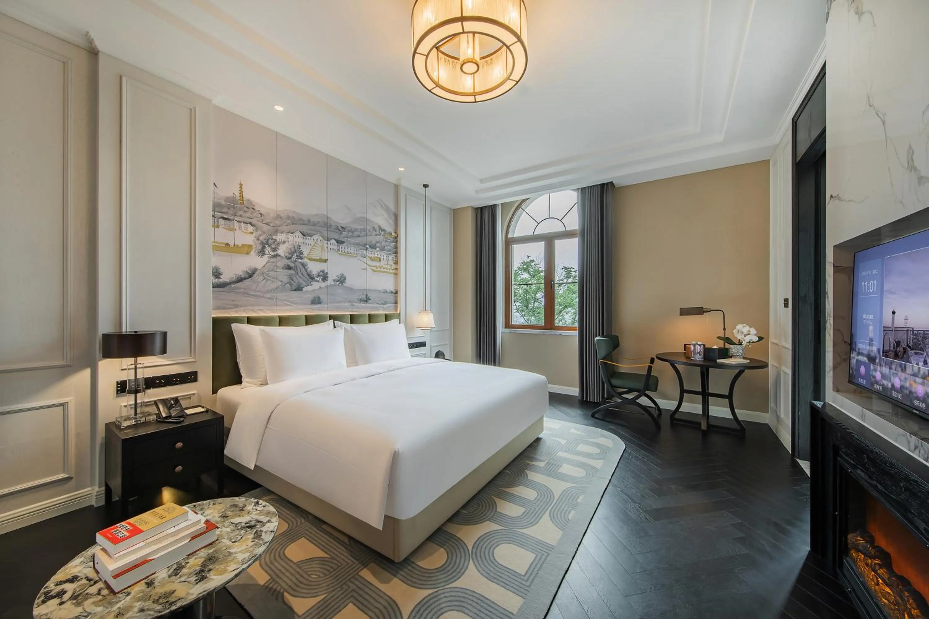 Photo of the whole room, Bed in CHONGQING MANQUE MANSION