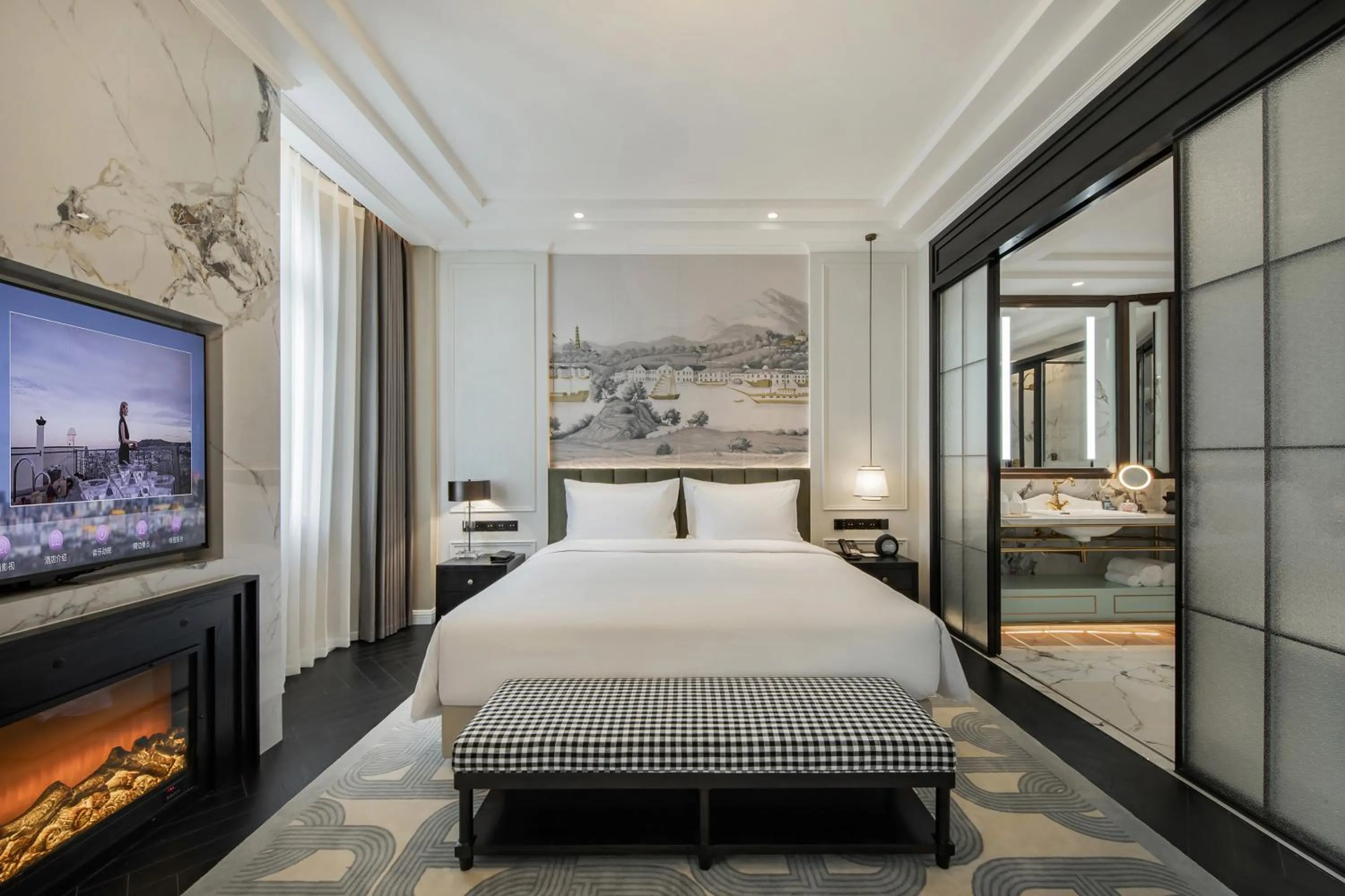 Bed in CHONGQING MANQUE MANSION