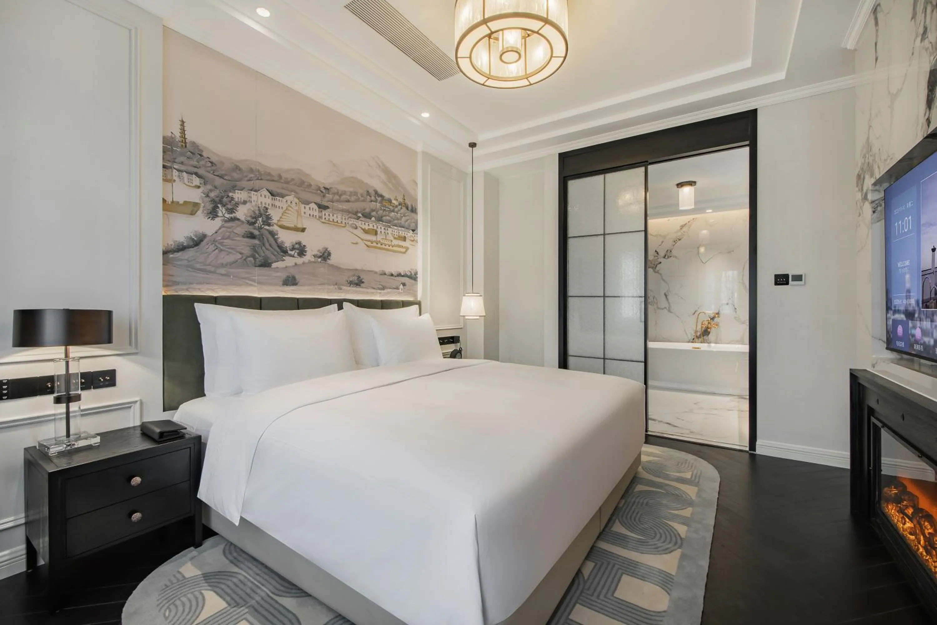 Photo of the whole room, Bed in CHONGQING MANQUE MANSION