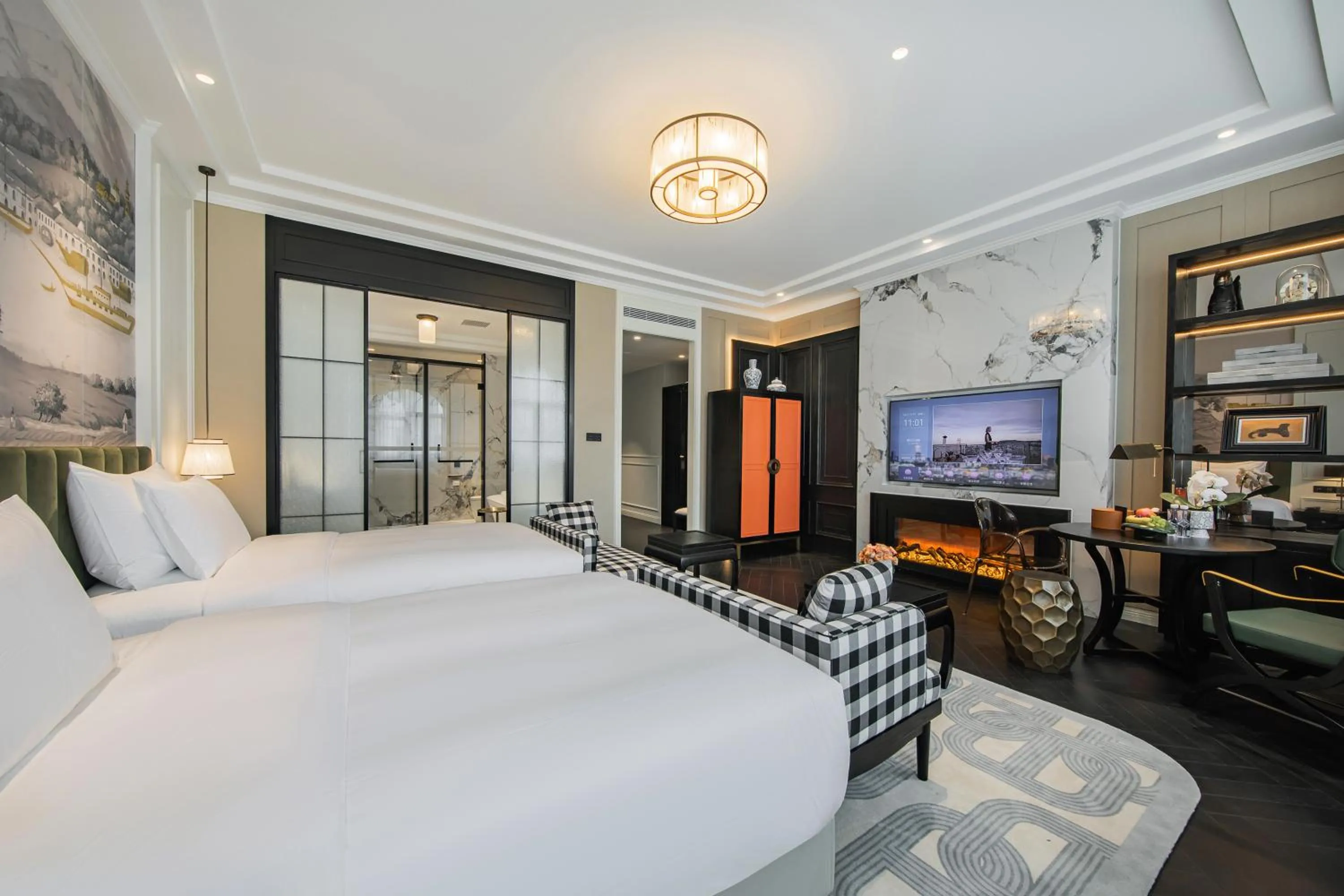 Photo of the whole room, Bed in CHONGQING MANQUE MANSION
