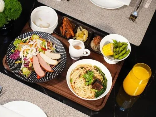 Food and drinks in CHONGQING MANQUE MANSION