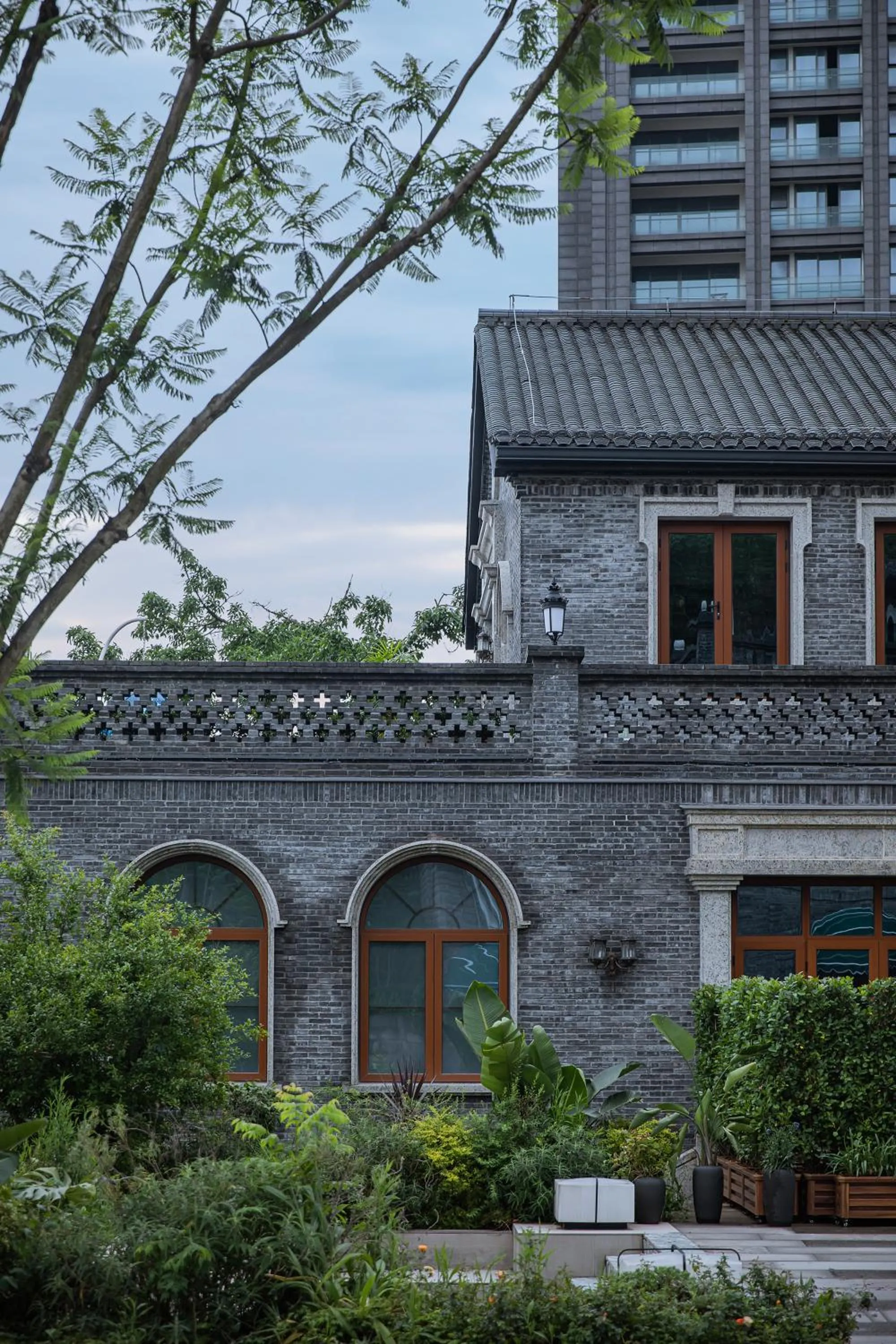 Property building in CHONGQING MANQUE MANSION