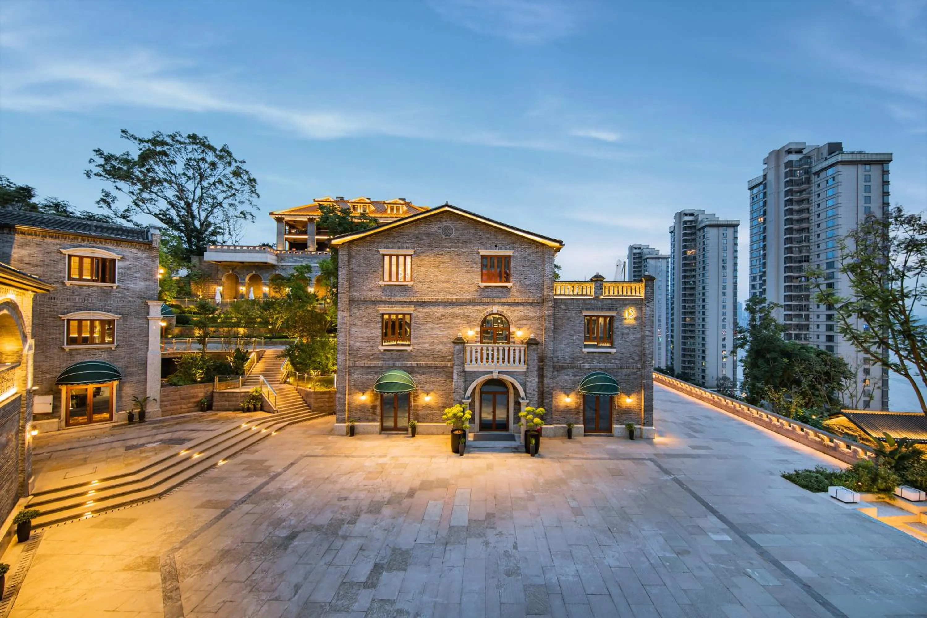 Property building in CHONGQING MANQUE MANSION