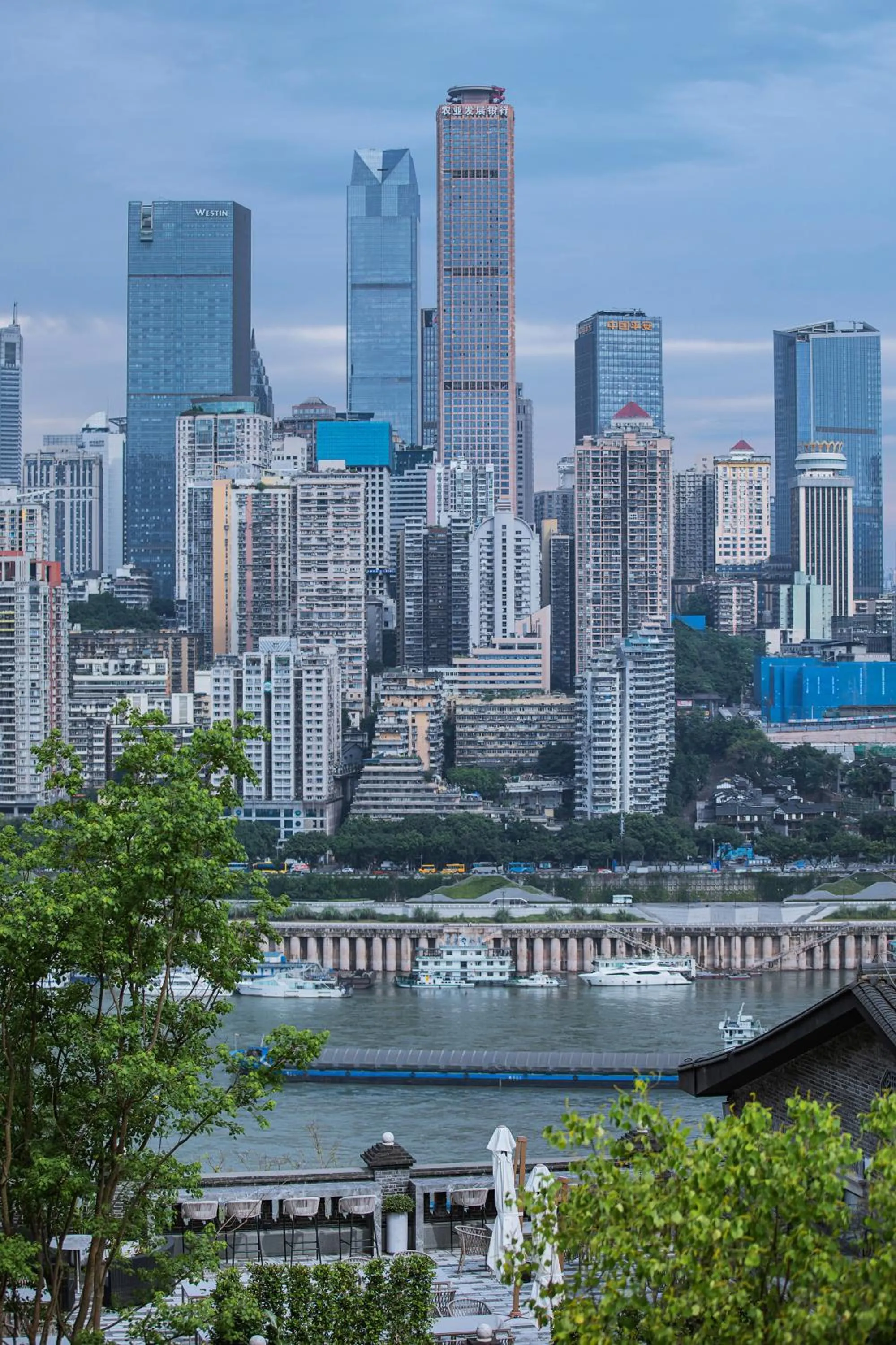 Nearby landmark in CHONGQING MANQUE MANSION