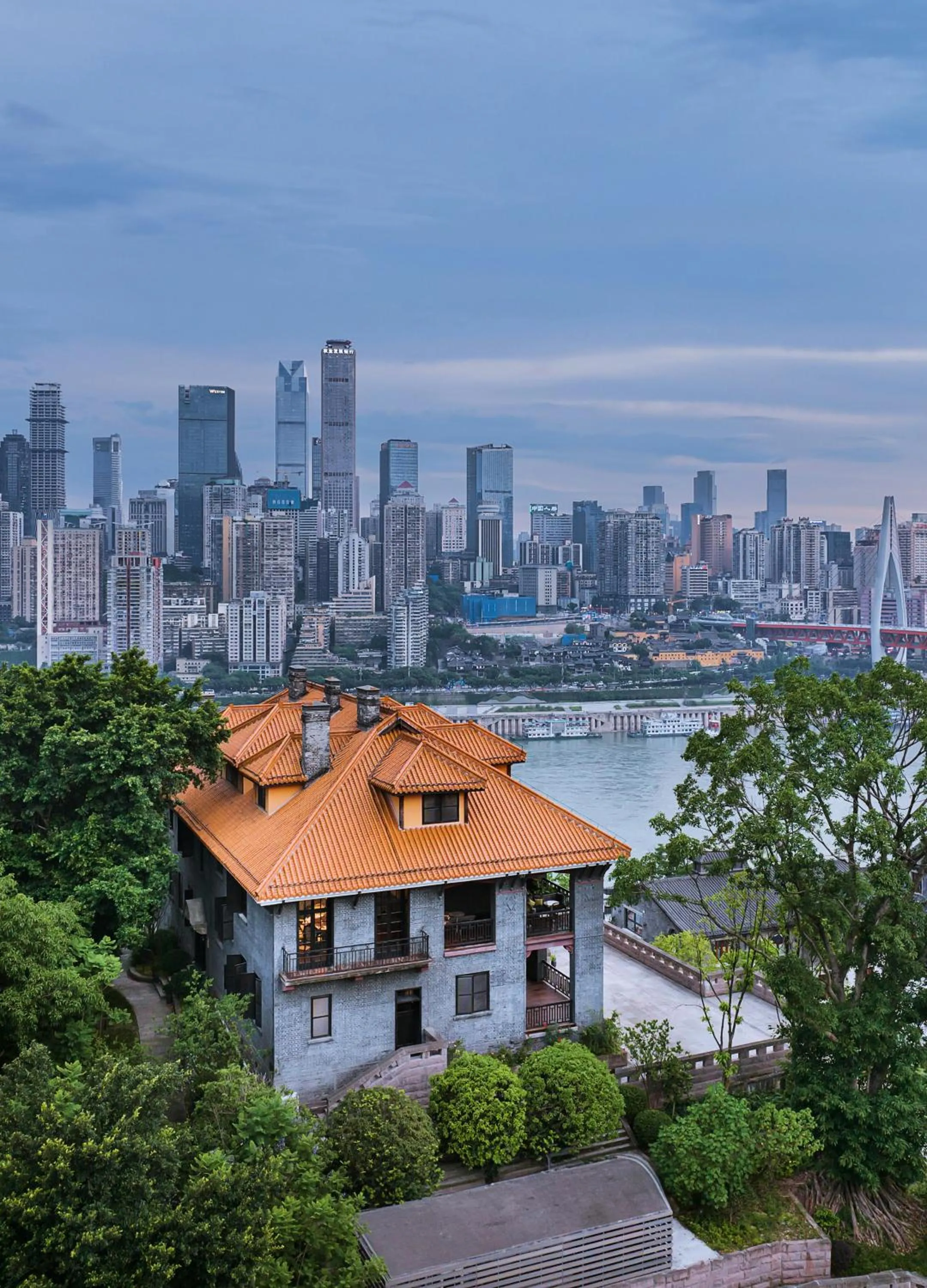 Property building in CHONGQING MANQUE MANSION
